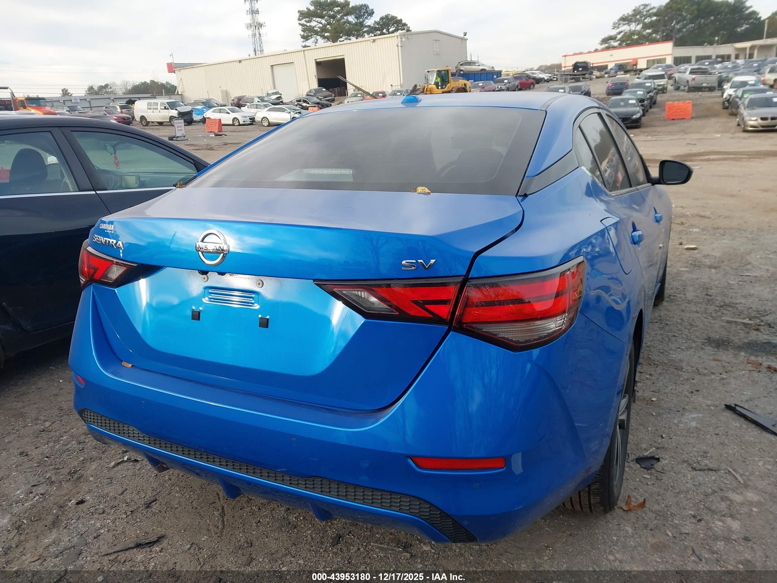 NISSAN SENTRA image 4