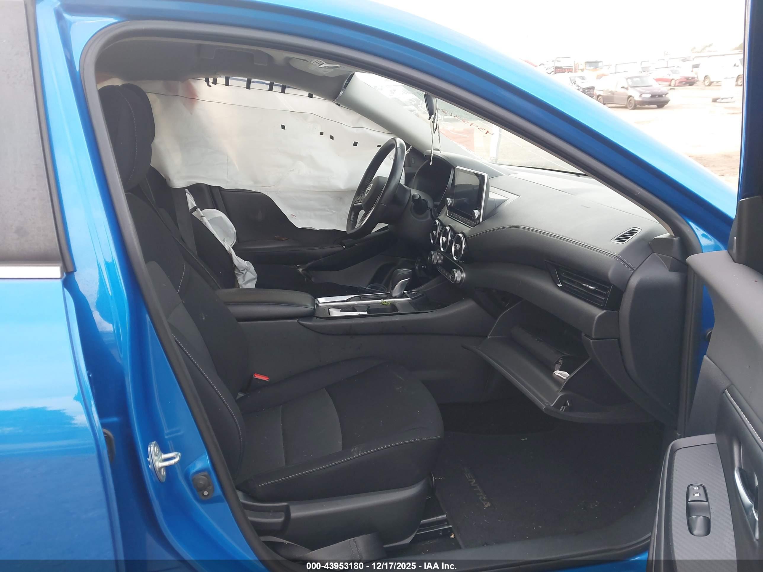 NISSAN SENTRA image 5