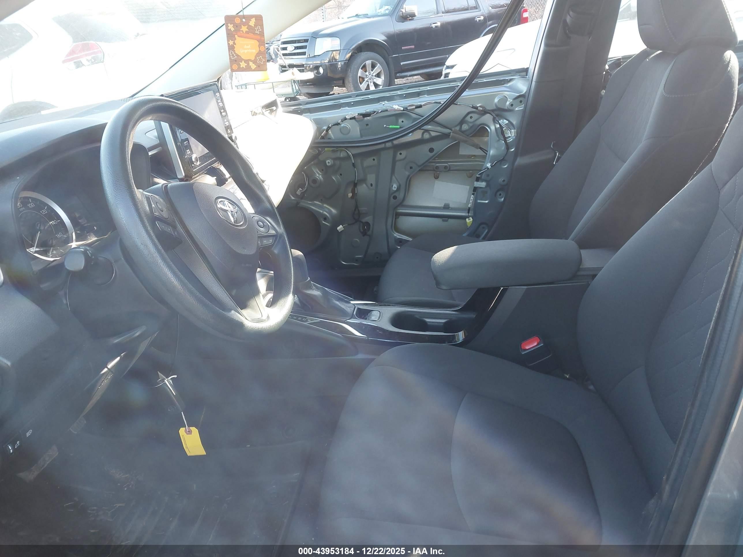 TOYOTA COROLLA image 5