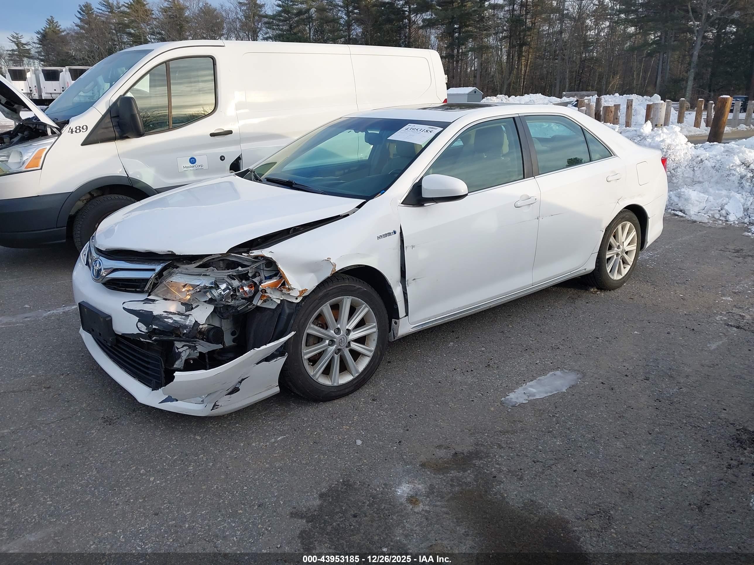 TOYOTA CAMRY image 2