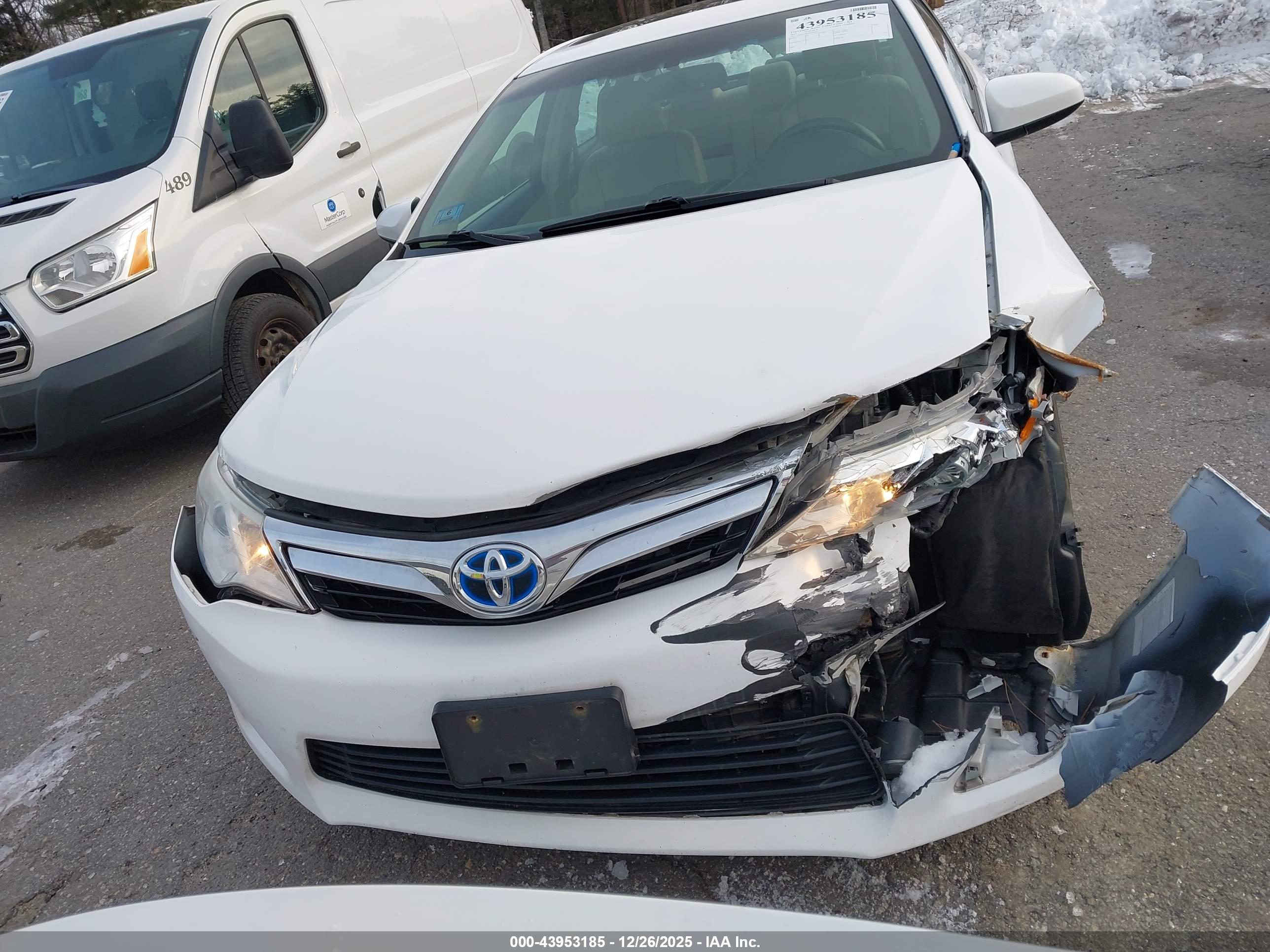 TOYOTA CAMRY image 6