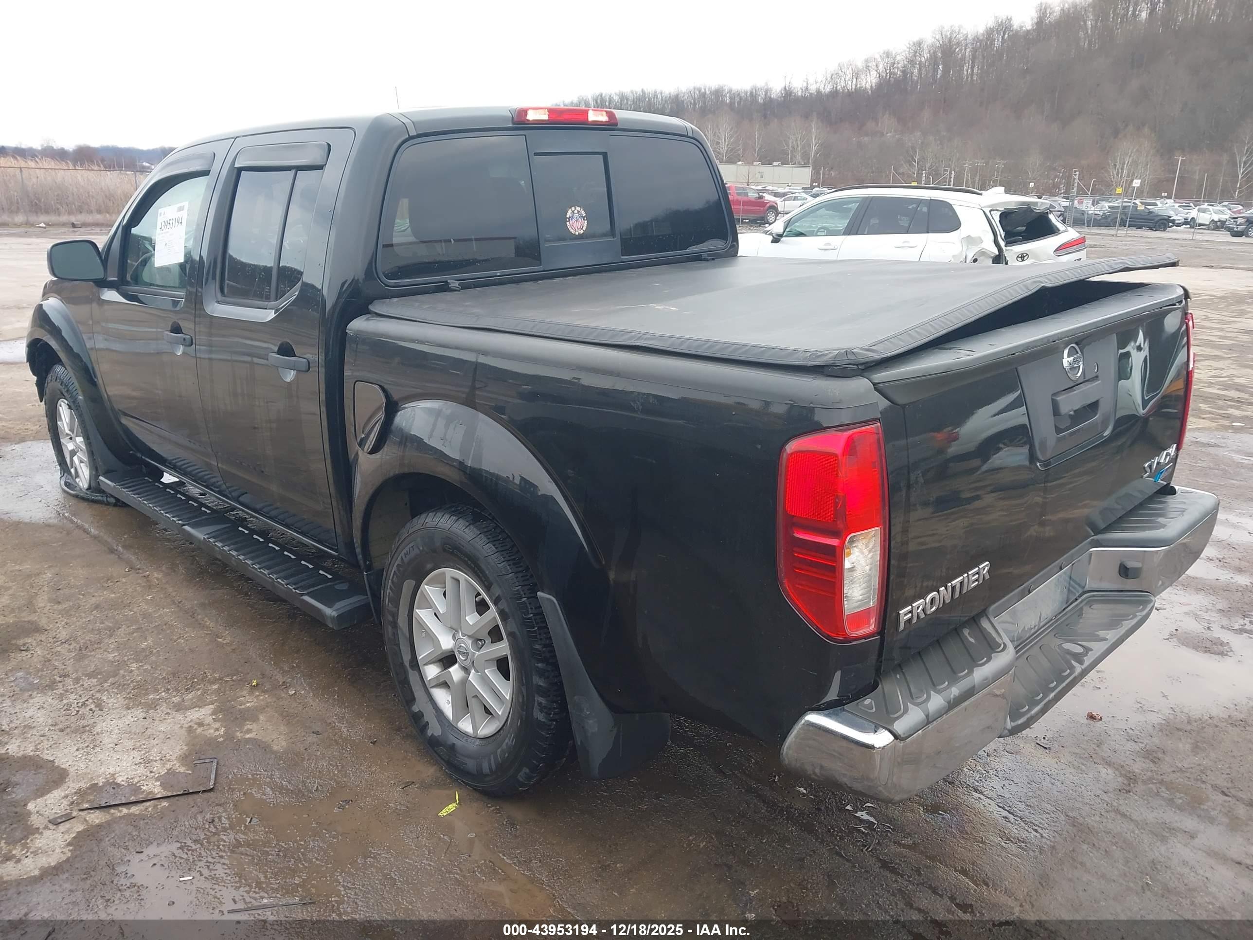 NISSAN FRONTIER image 3