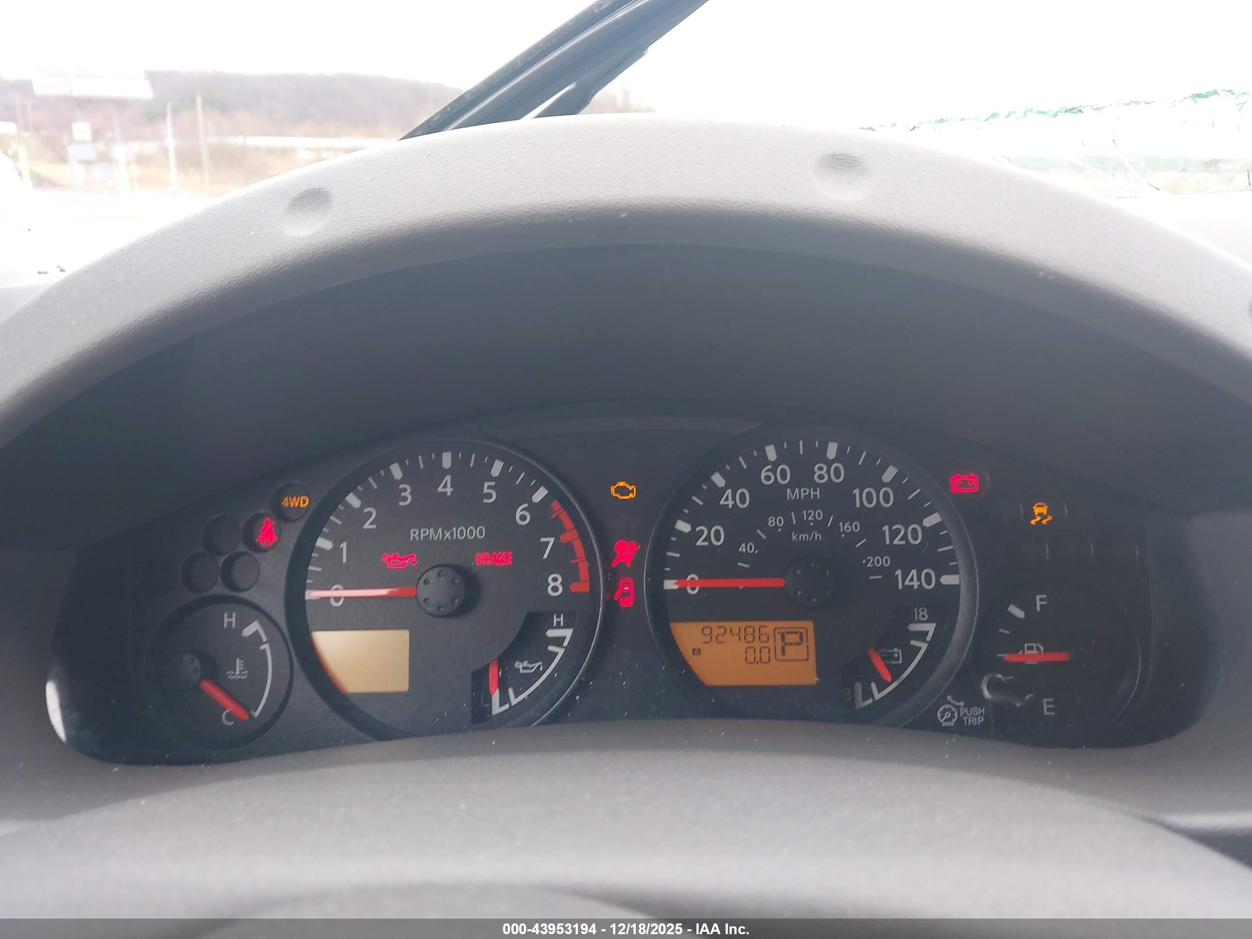 NISSAN FRONTIER image 7