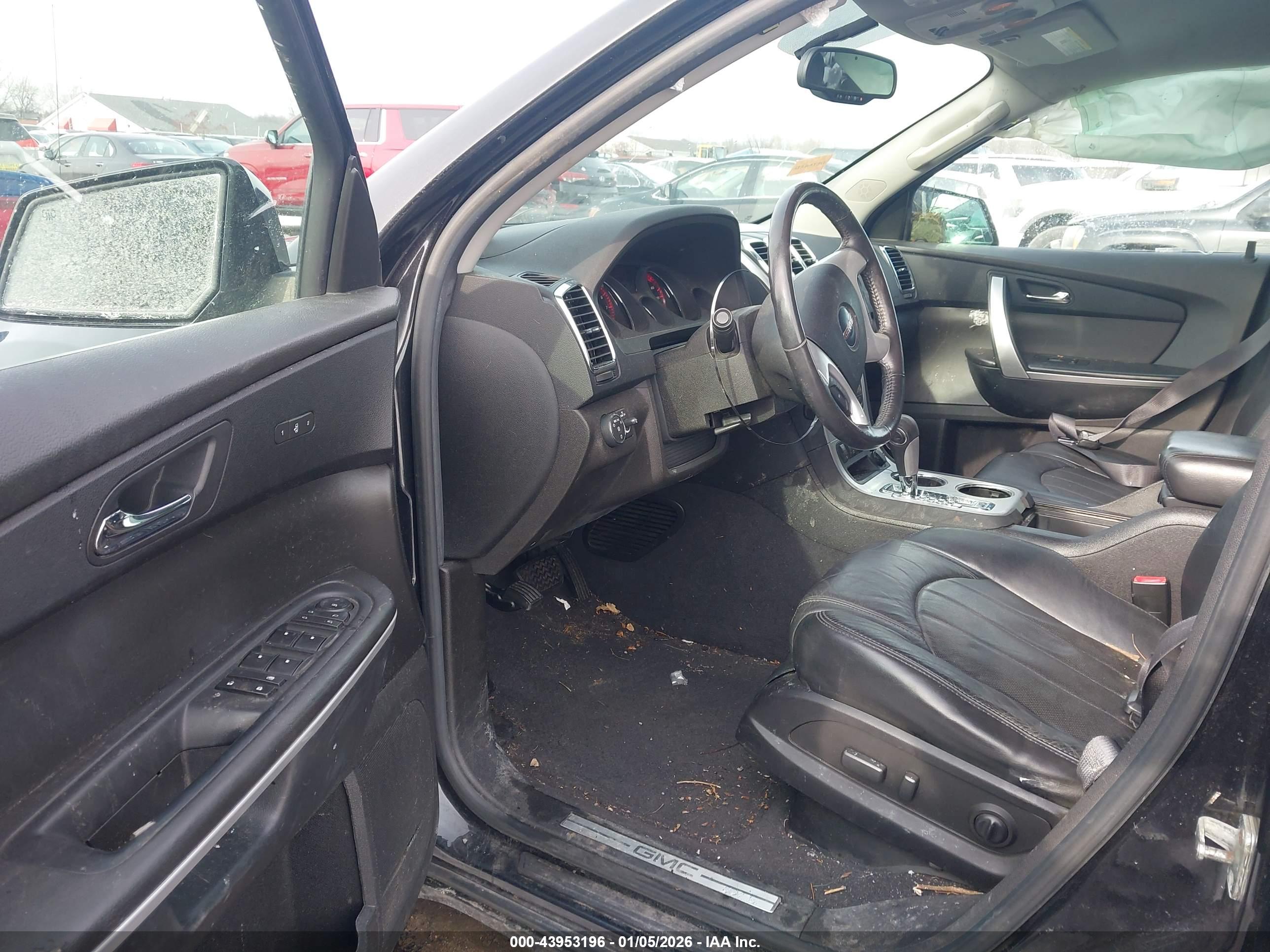 GMC ACADIA image 5