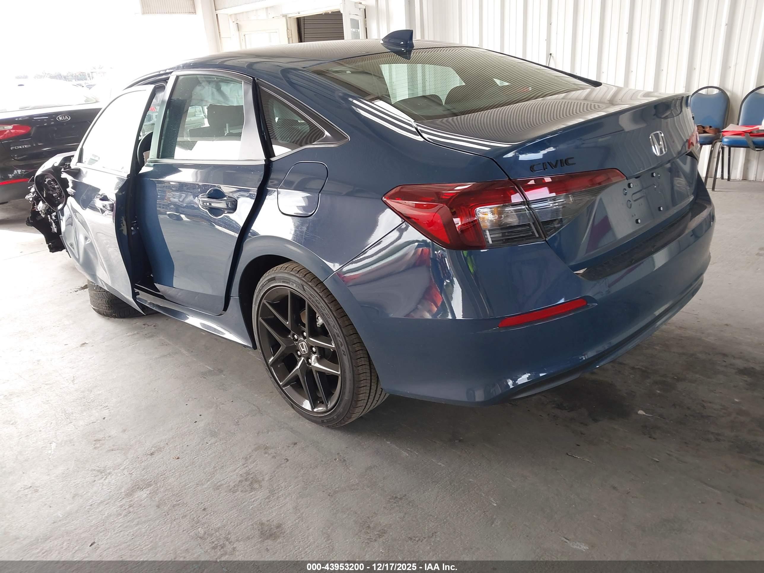 HONDA CIVIC image 3