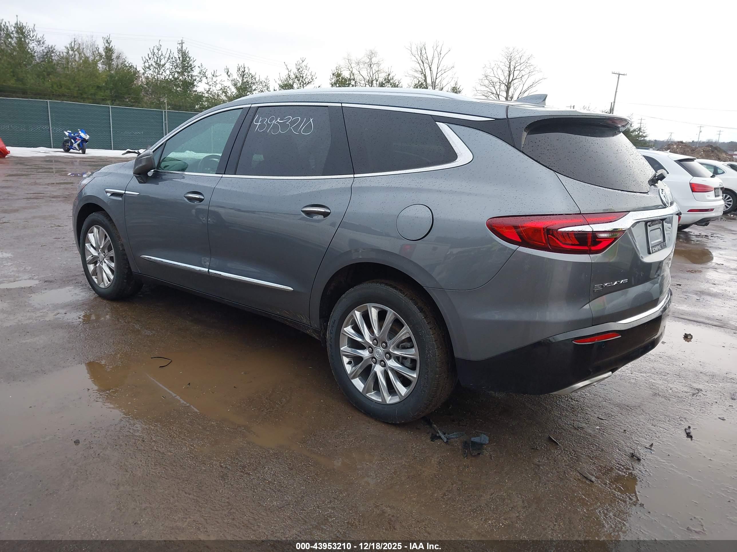 BUICK ENCLAVE image 3