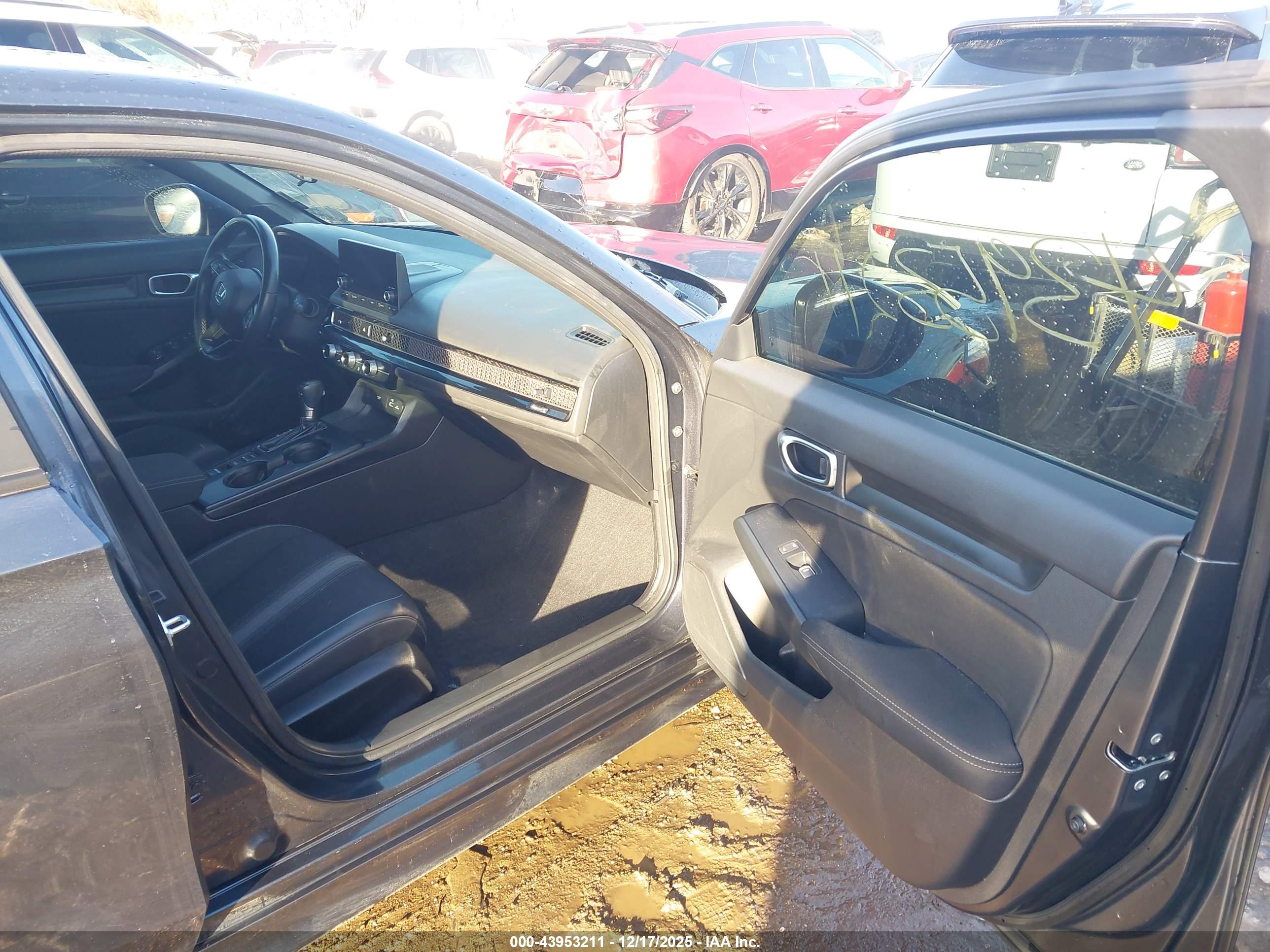 HONDA CIVIC image 5
