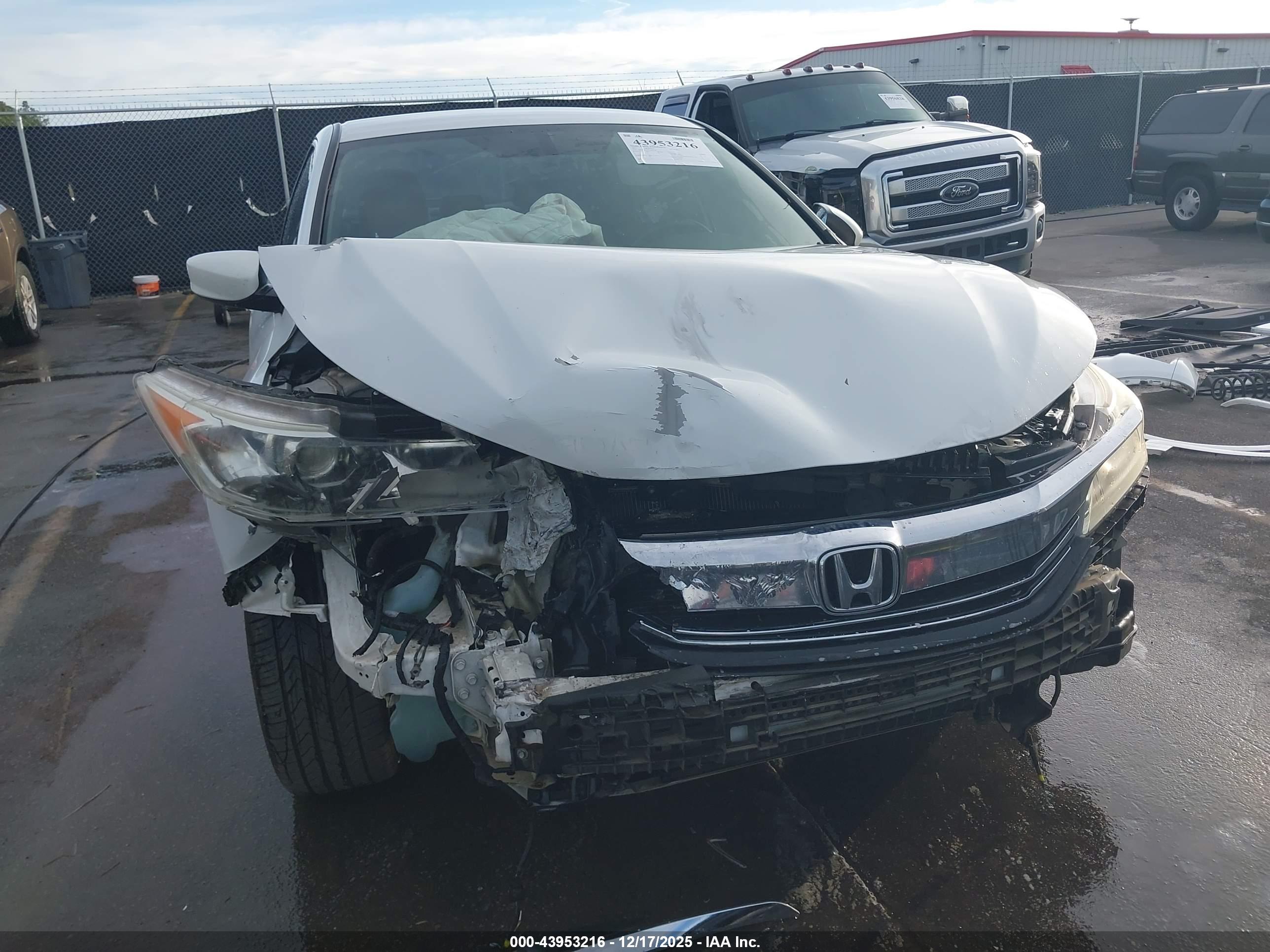 HONDA ACCORD image 6