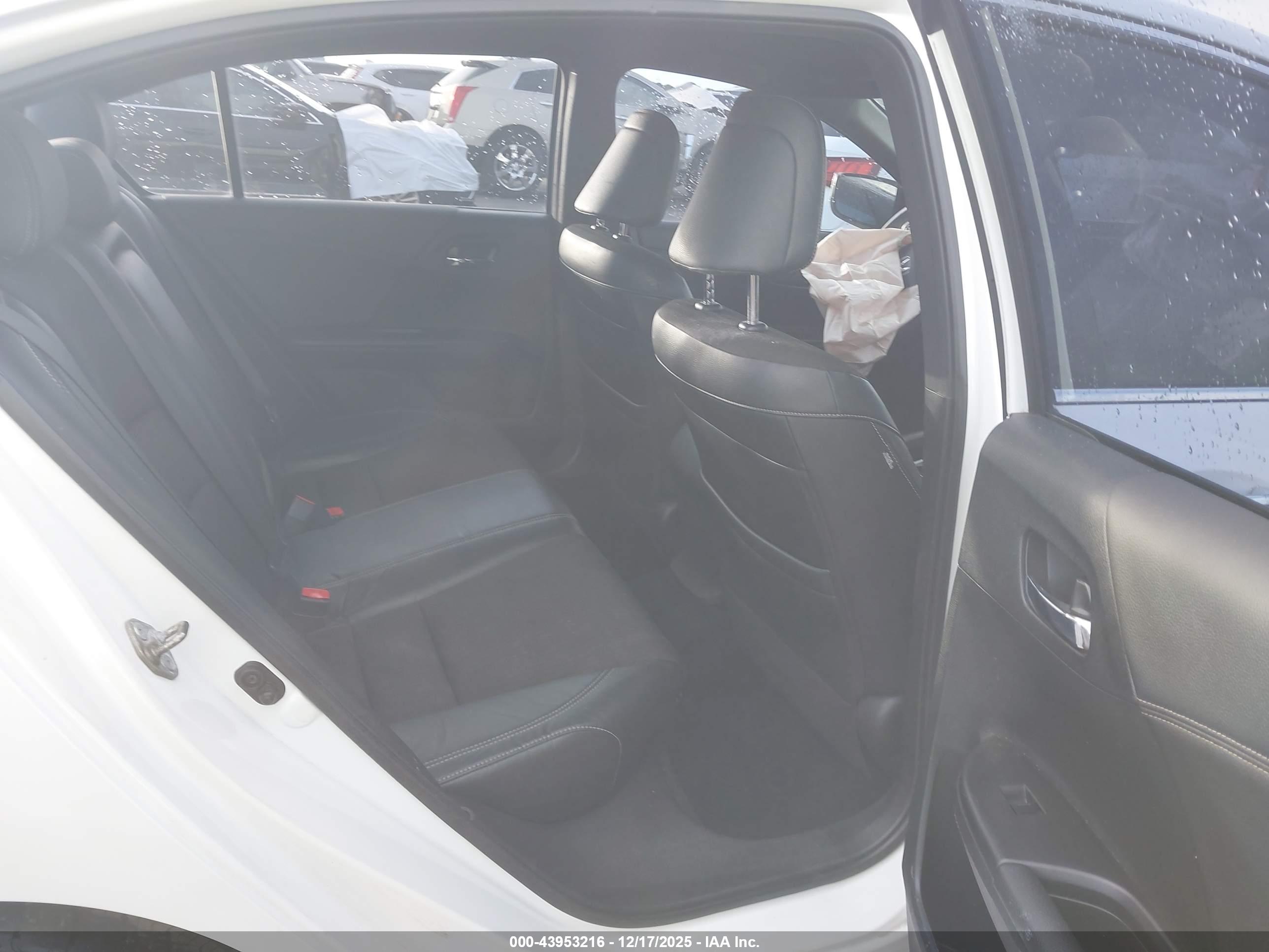 HONDA ACCORD image 8