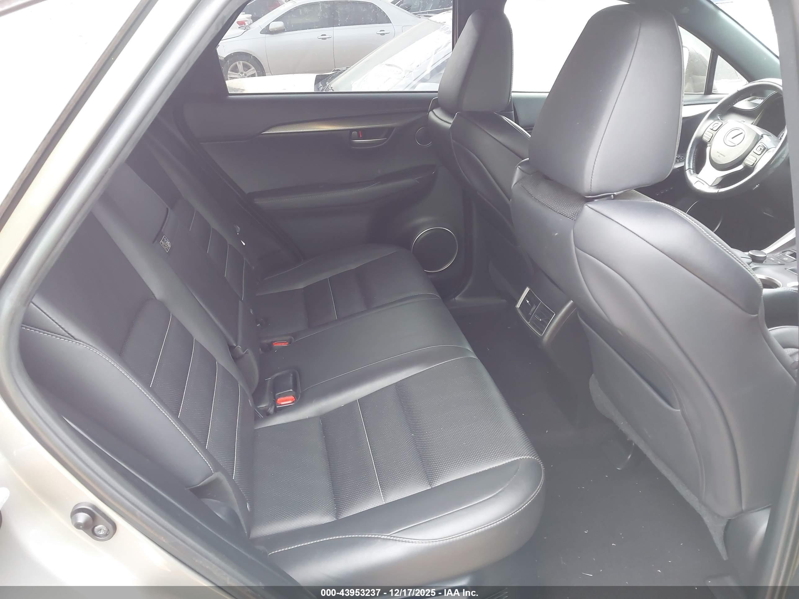 LEXUS NX image 8