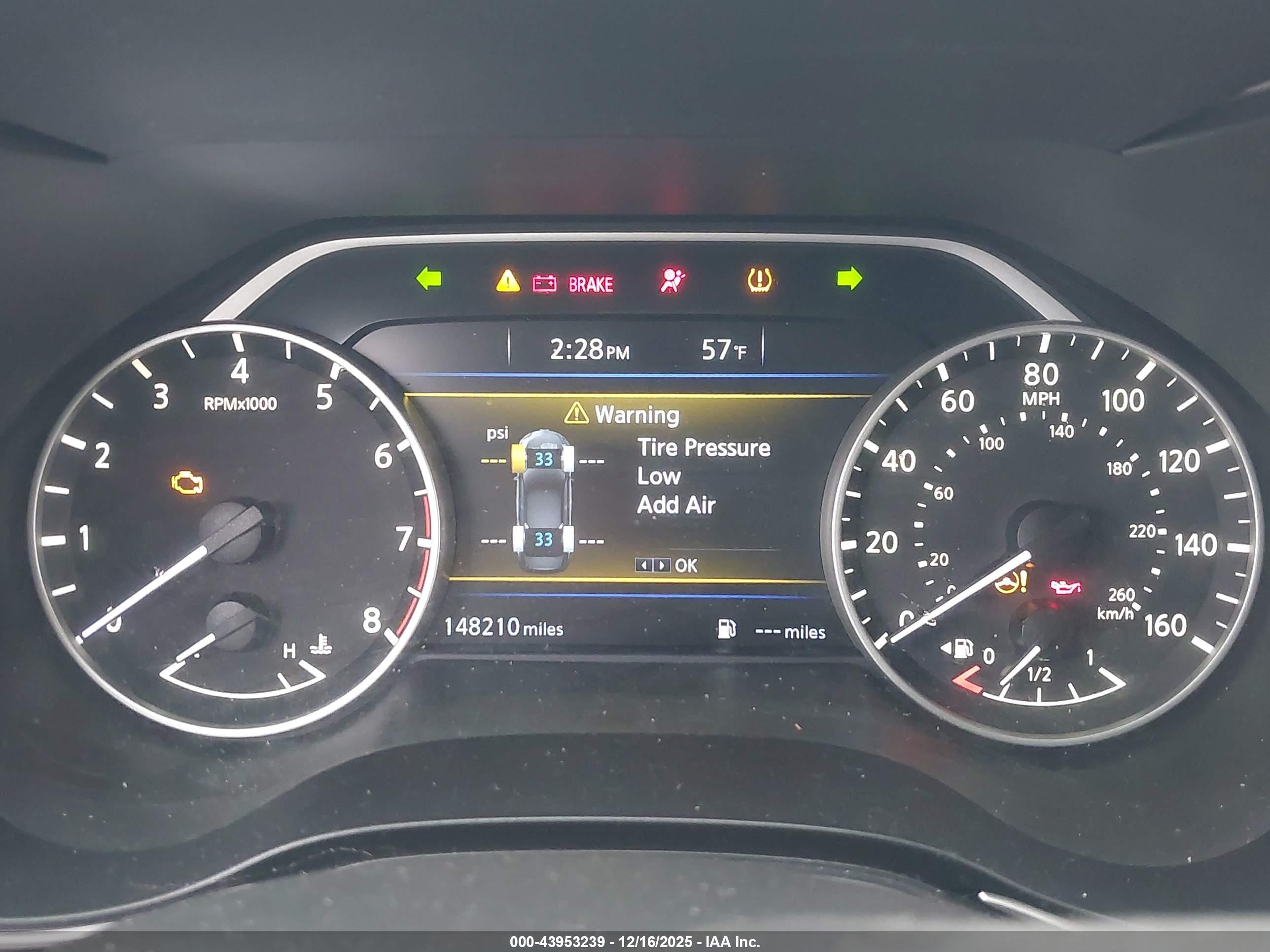 NISSAN MAXIMA image 7
