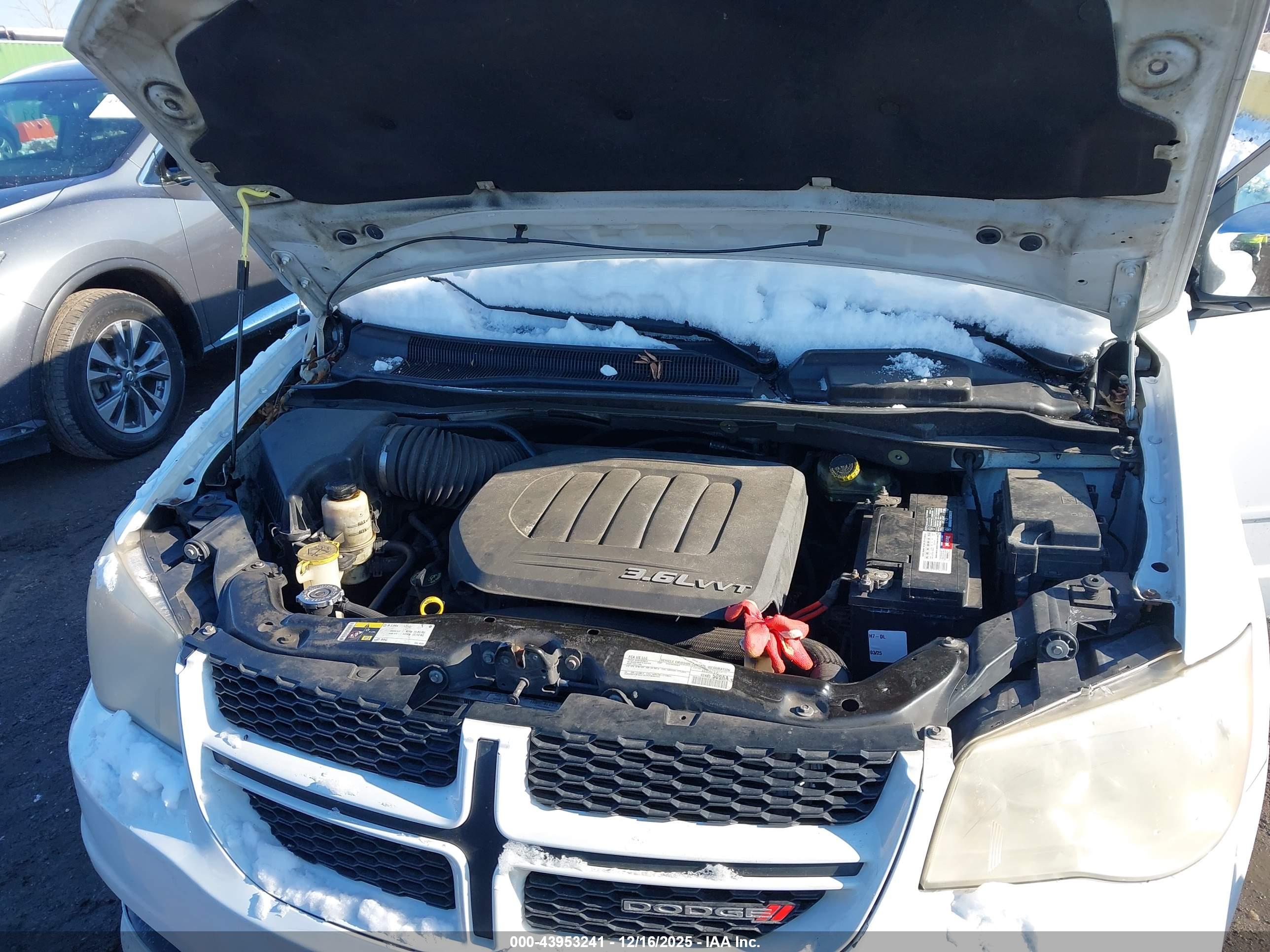DODGE GRAND image 10