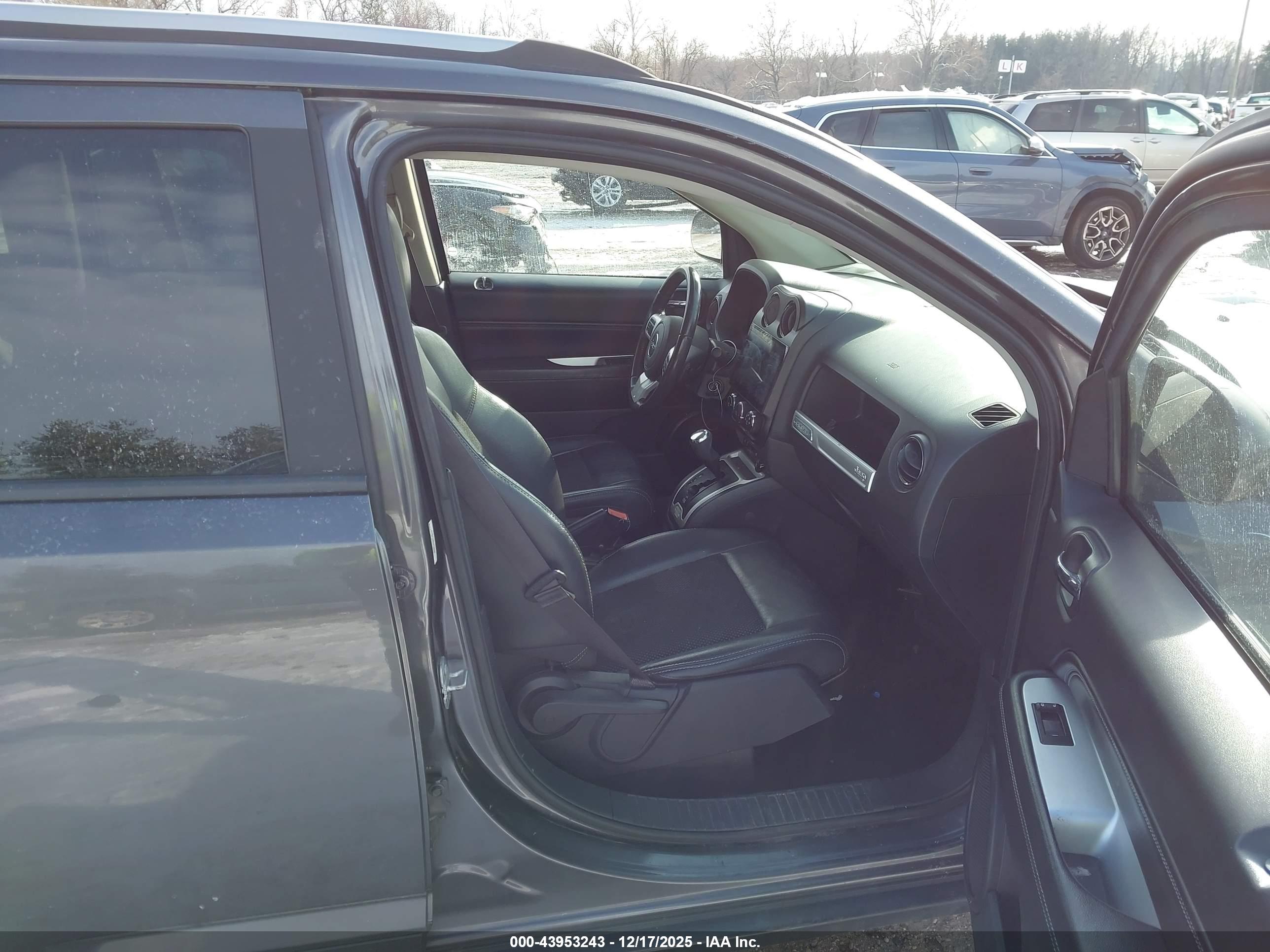 JEEP COMPASS image 5