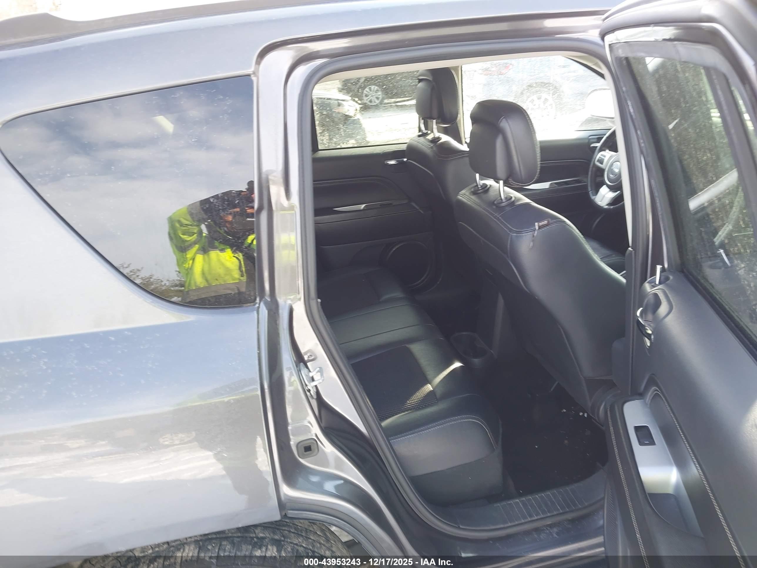 JEEP COMPASS image 8