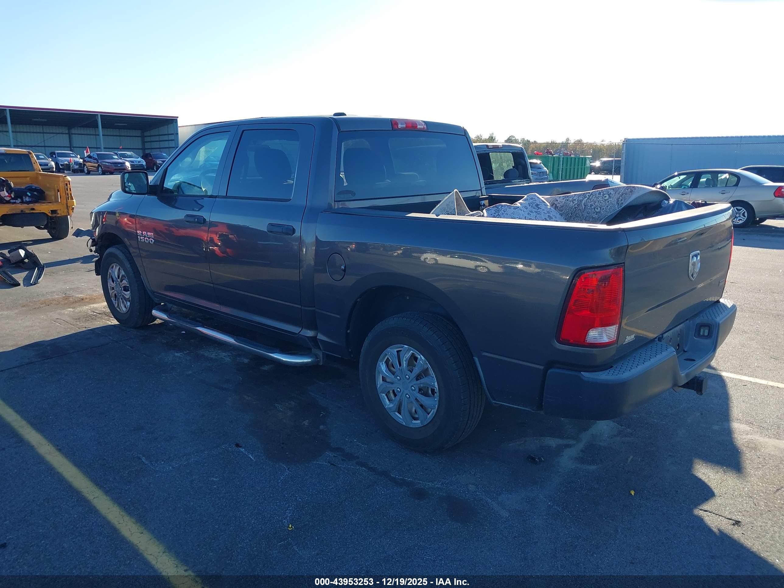 RAM 1500 image 3