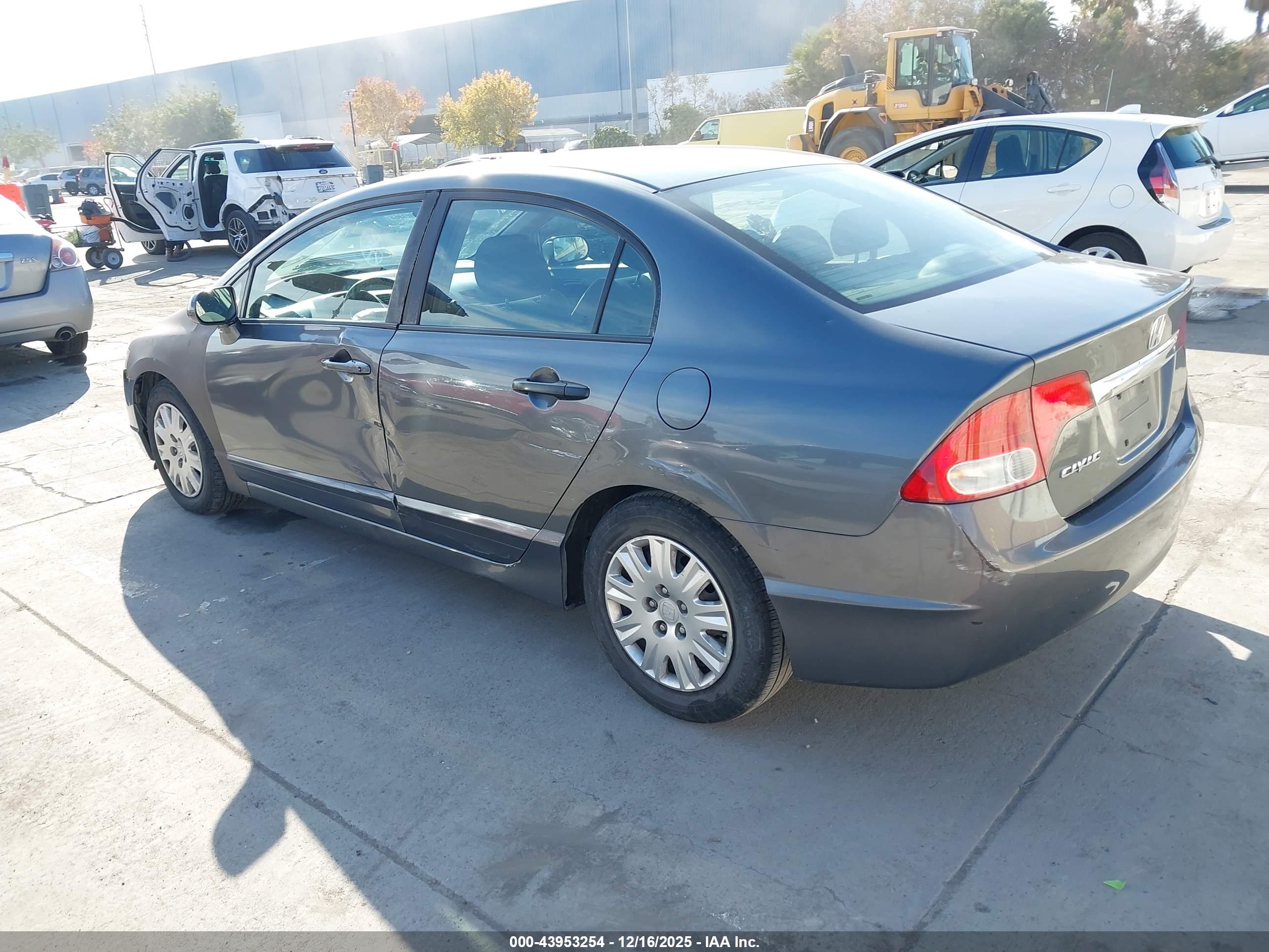 HONDA CIVIC image 3