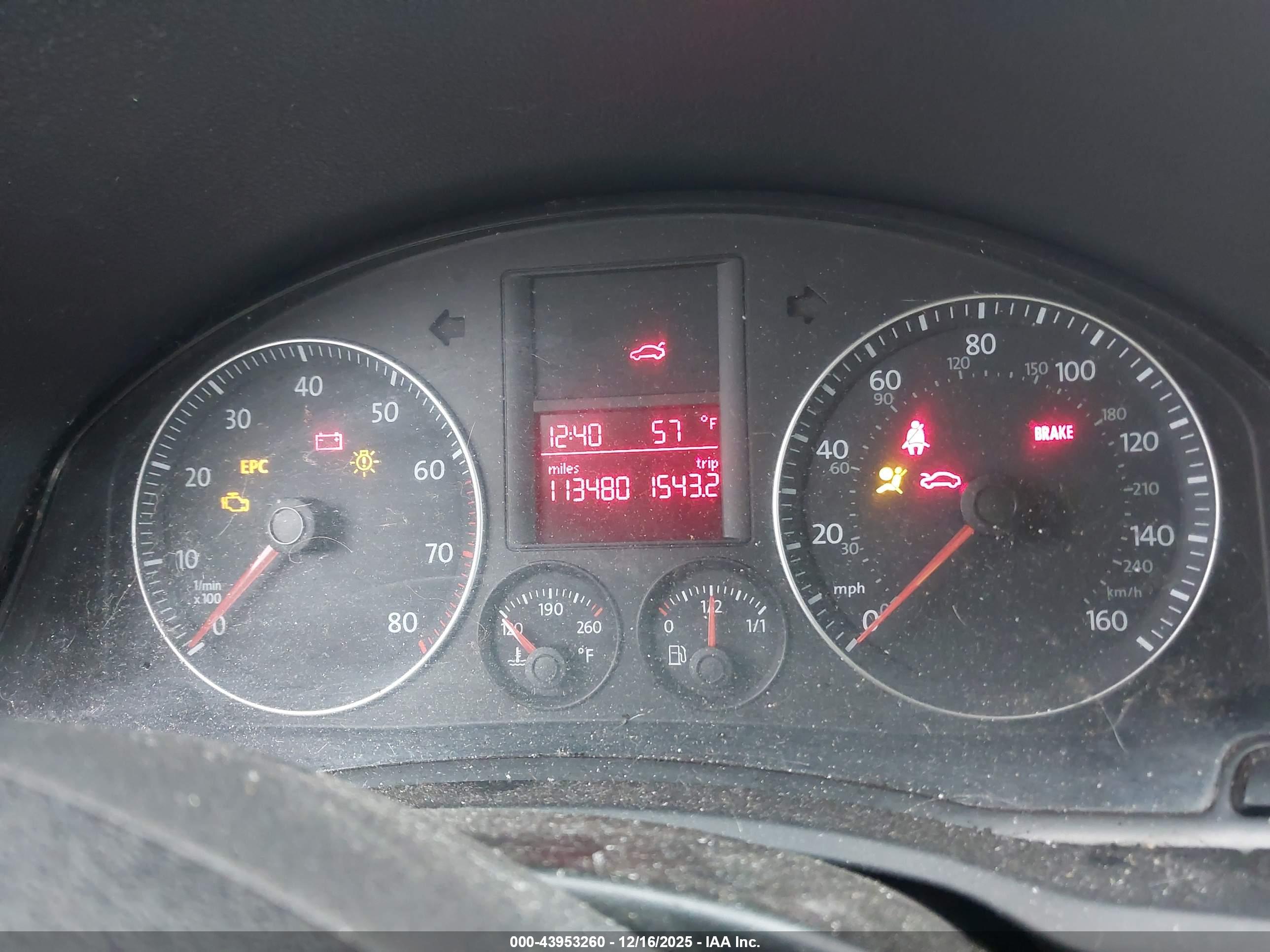 VOLKSWAGEN JETTA image 7