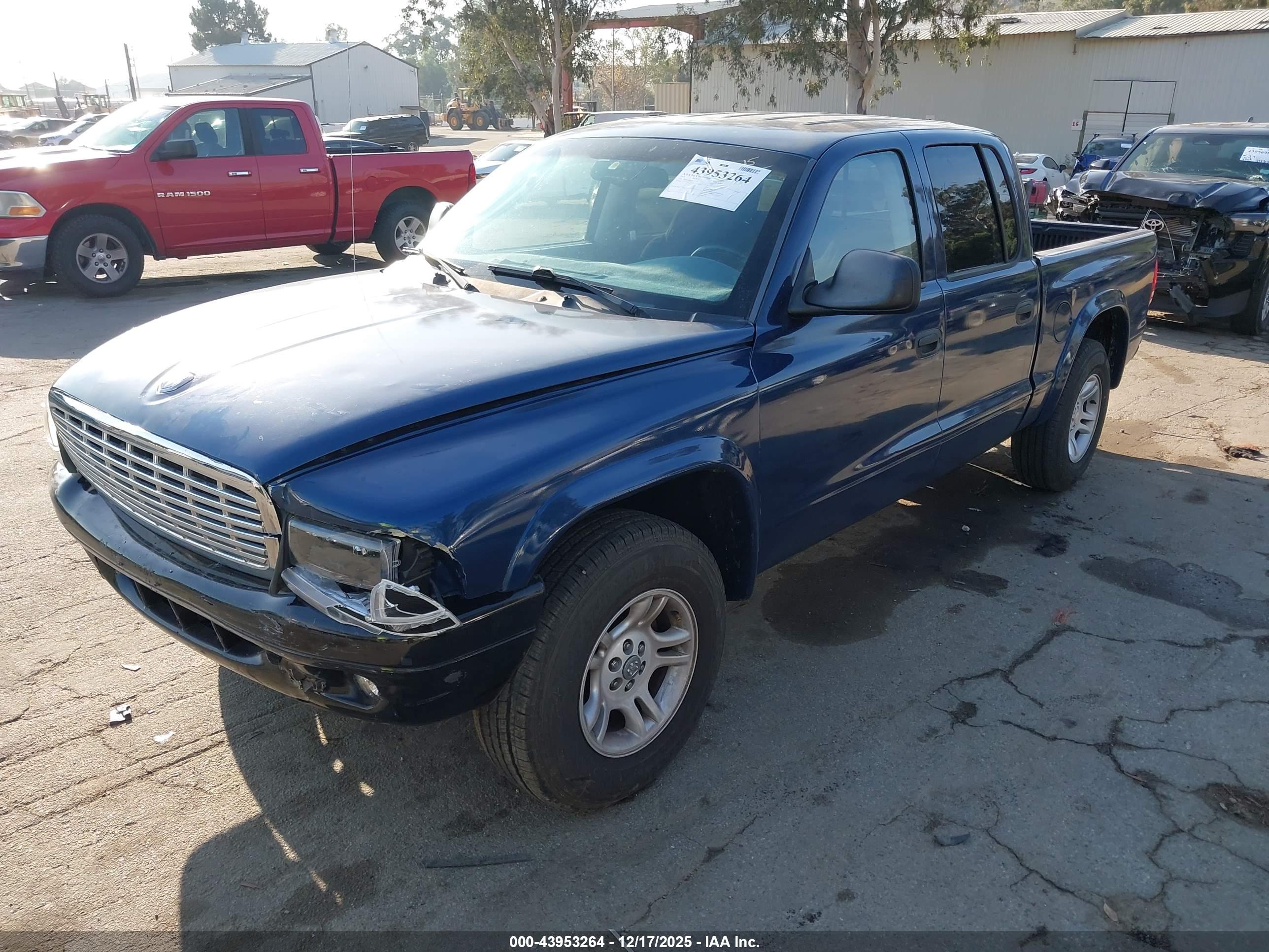 DODGE DAKOTA image 2