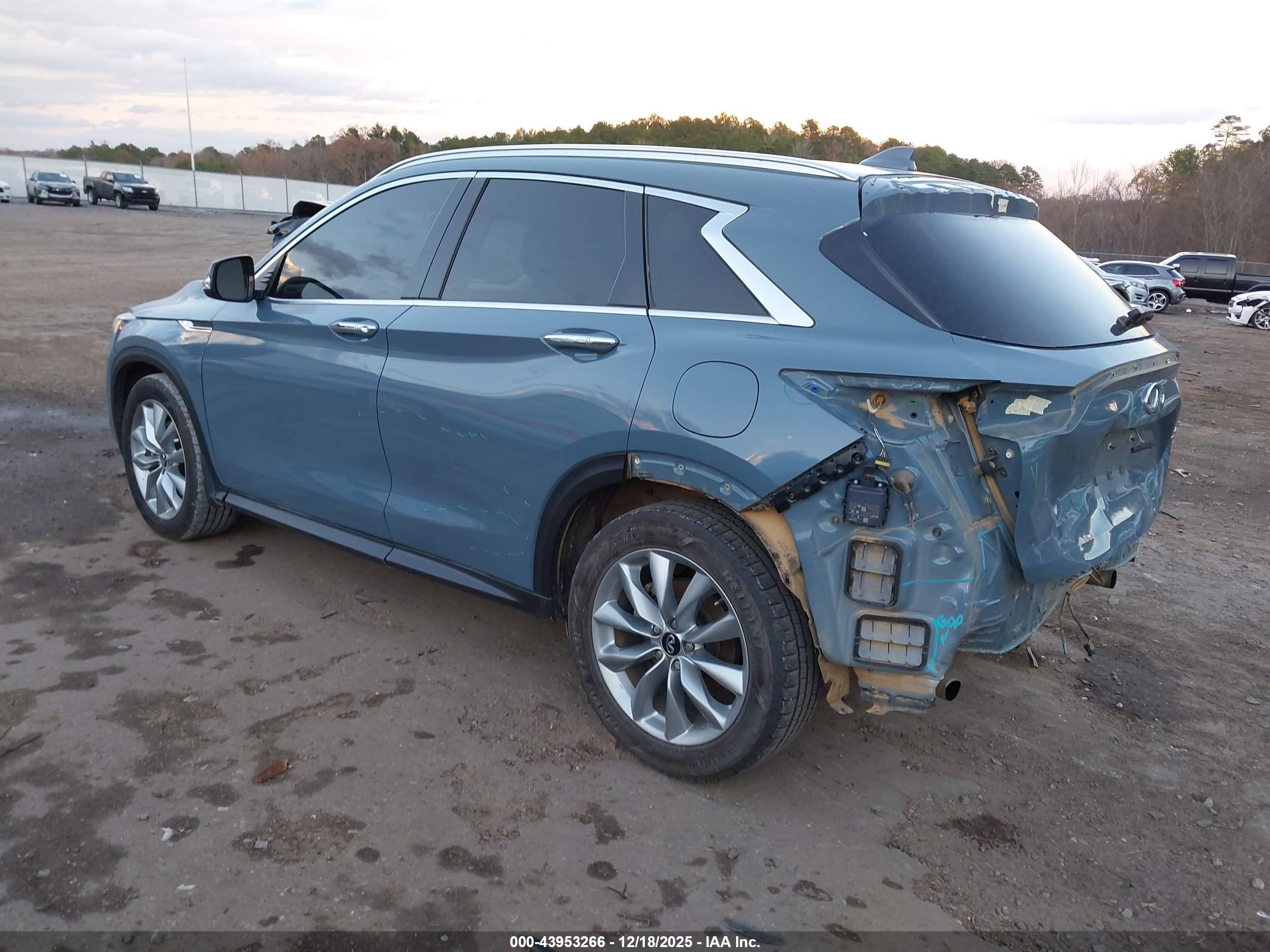 INFINITI QX50 image 3