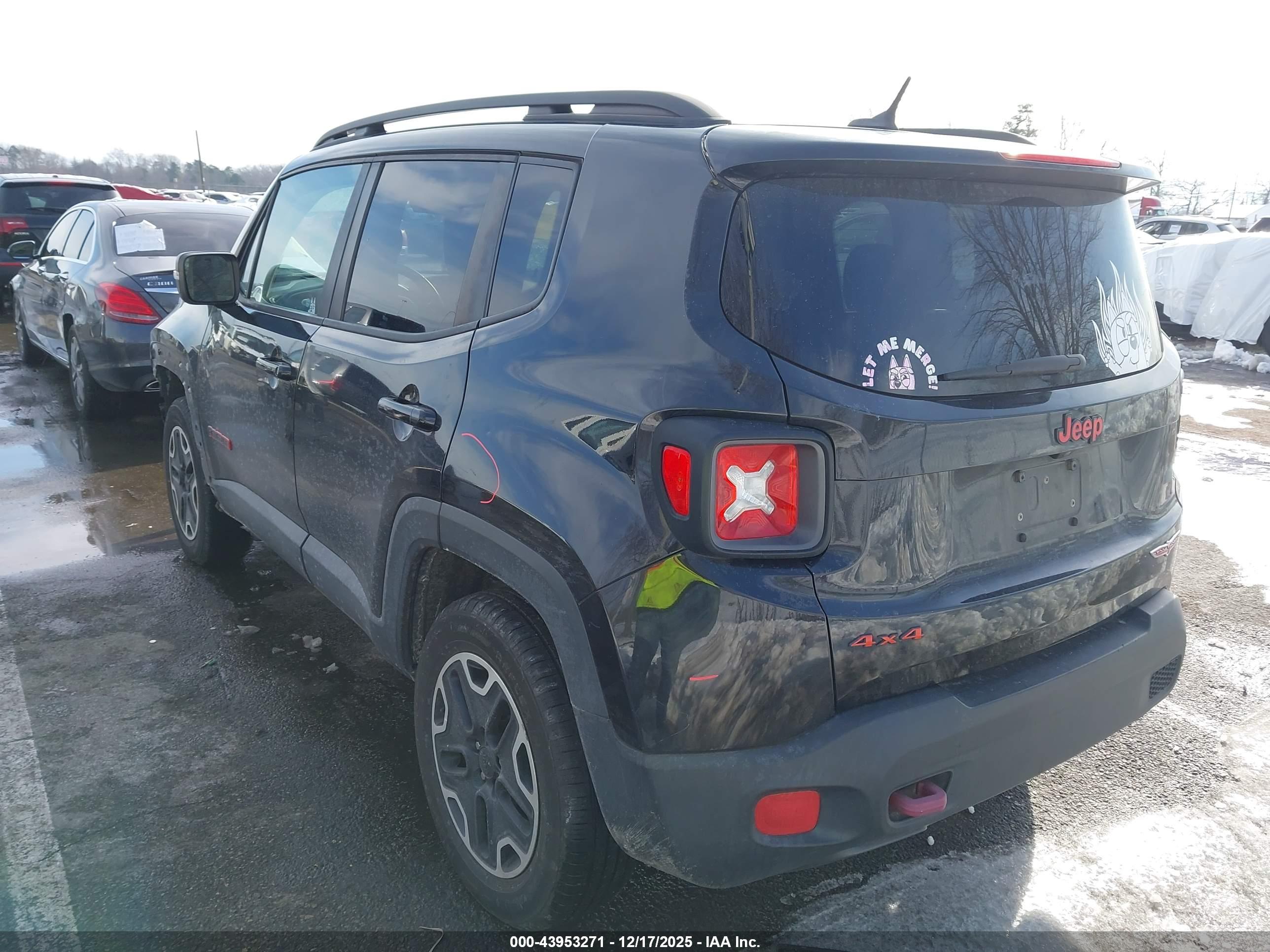 JEEP RENEGADE image 3