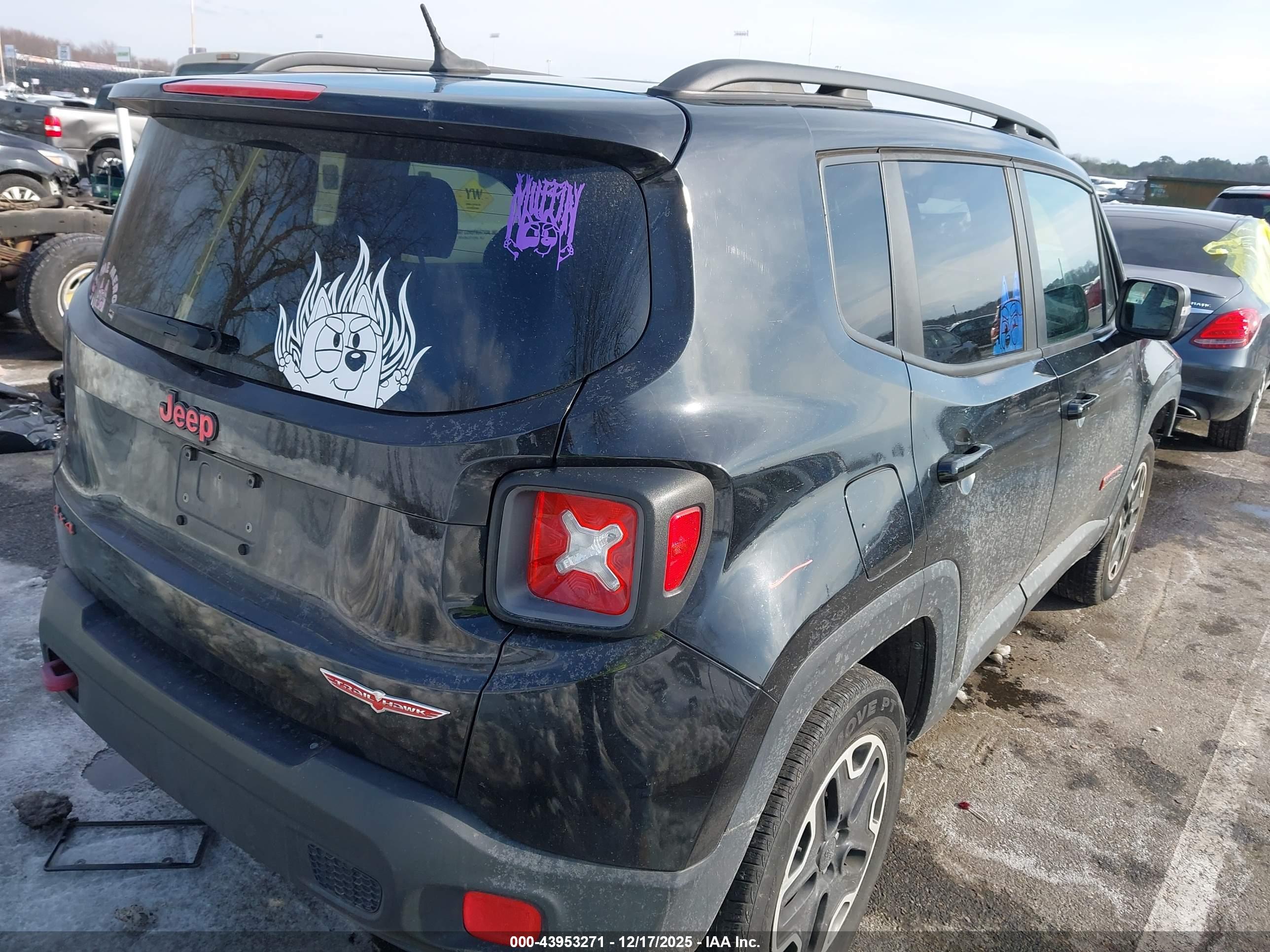 JEEP RENEGADE image 4