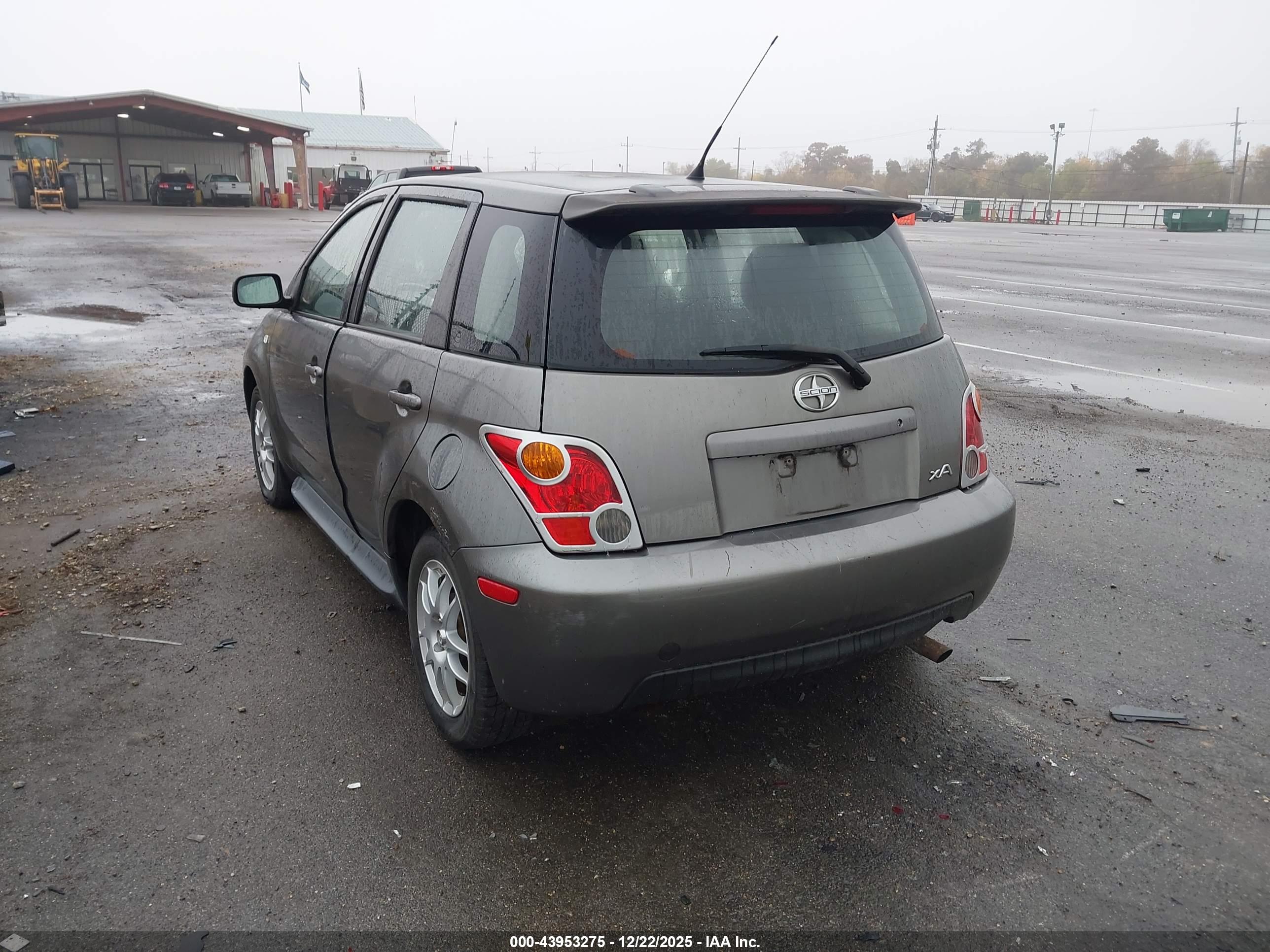 SCION XA image 3
