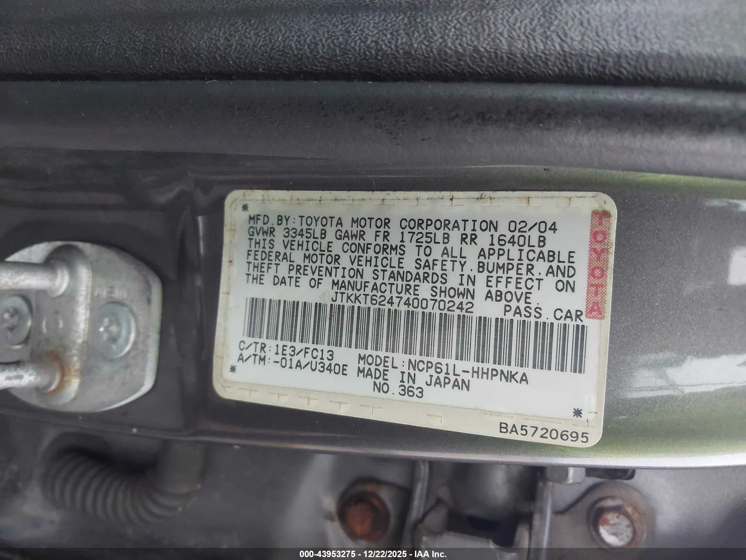 SCION XA image 9