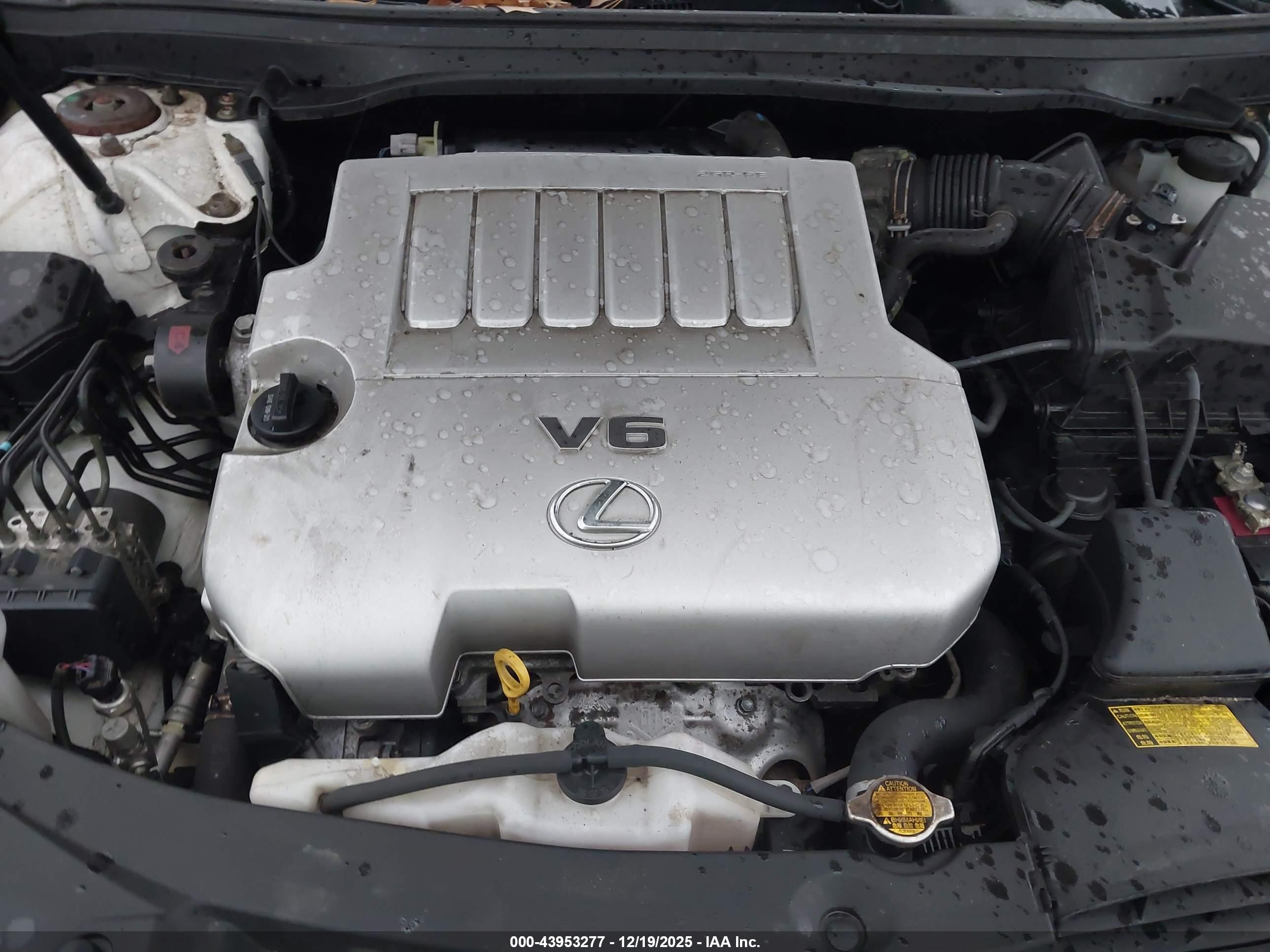 LEXUS ES image 10
