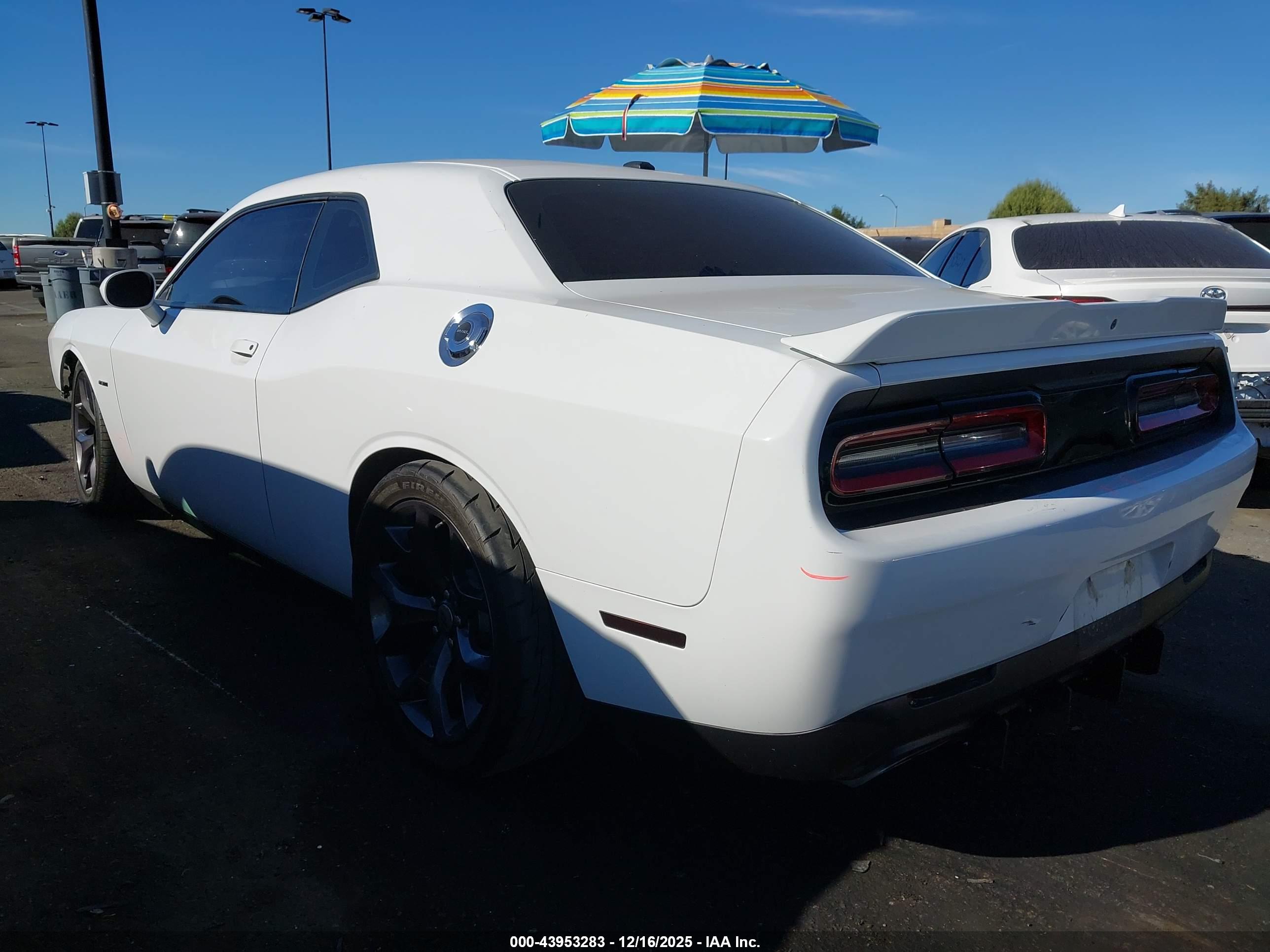 DODGE CHALLENGER image 3