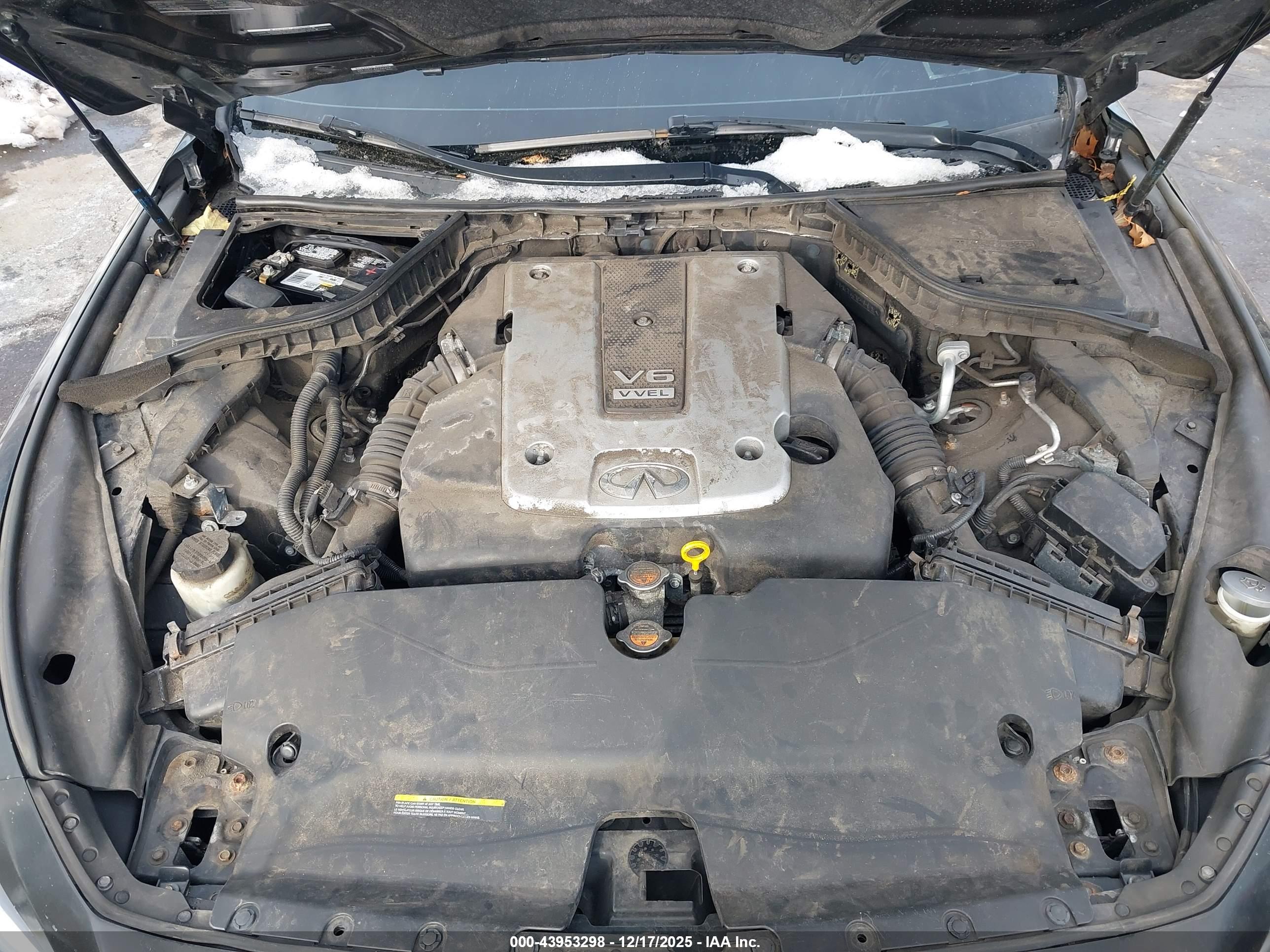 INFINITI Q50 image 10