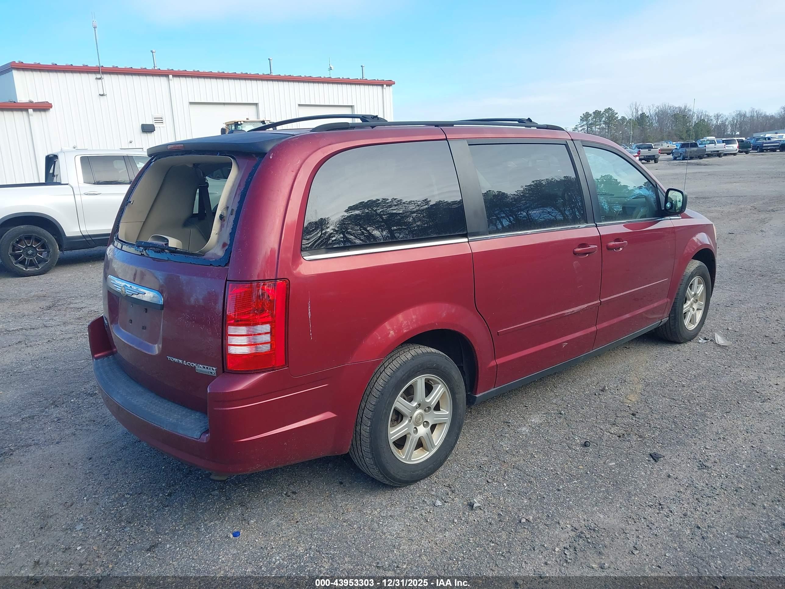 CHRYSLER TOWN image 4
