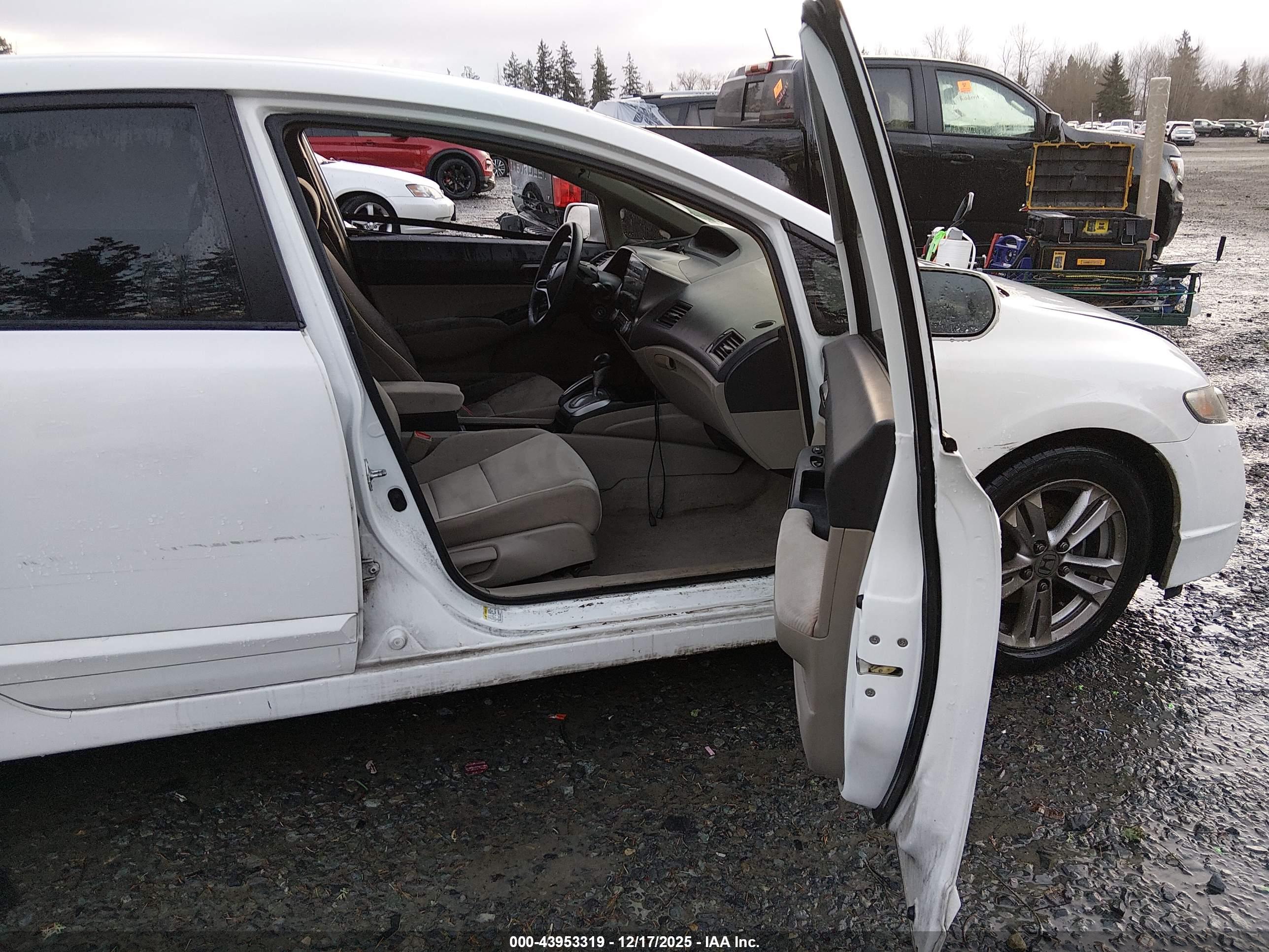 HONDA CIVIC image 5