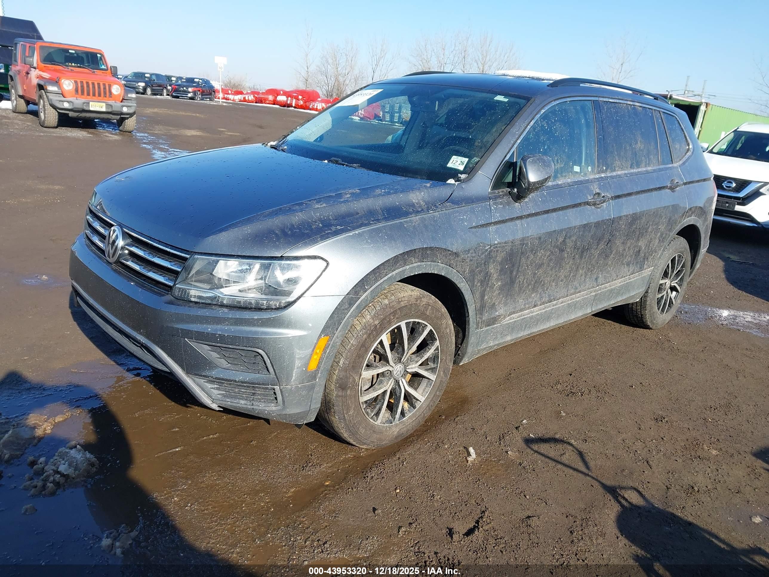 VOLKSWAGEN TIGUAN image 2