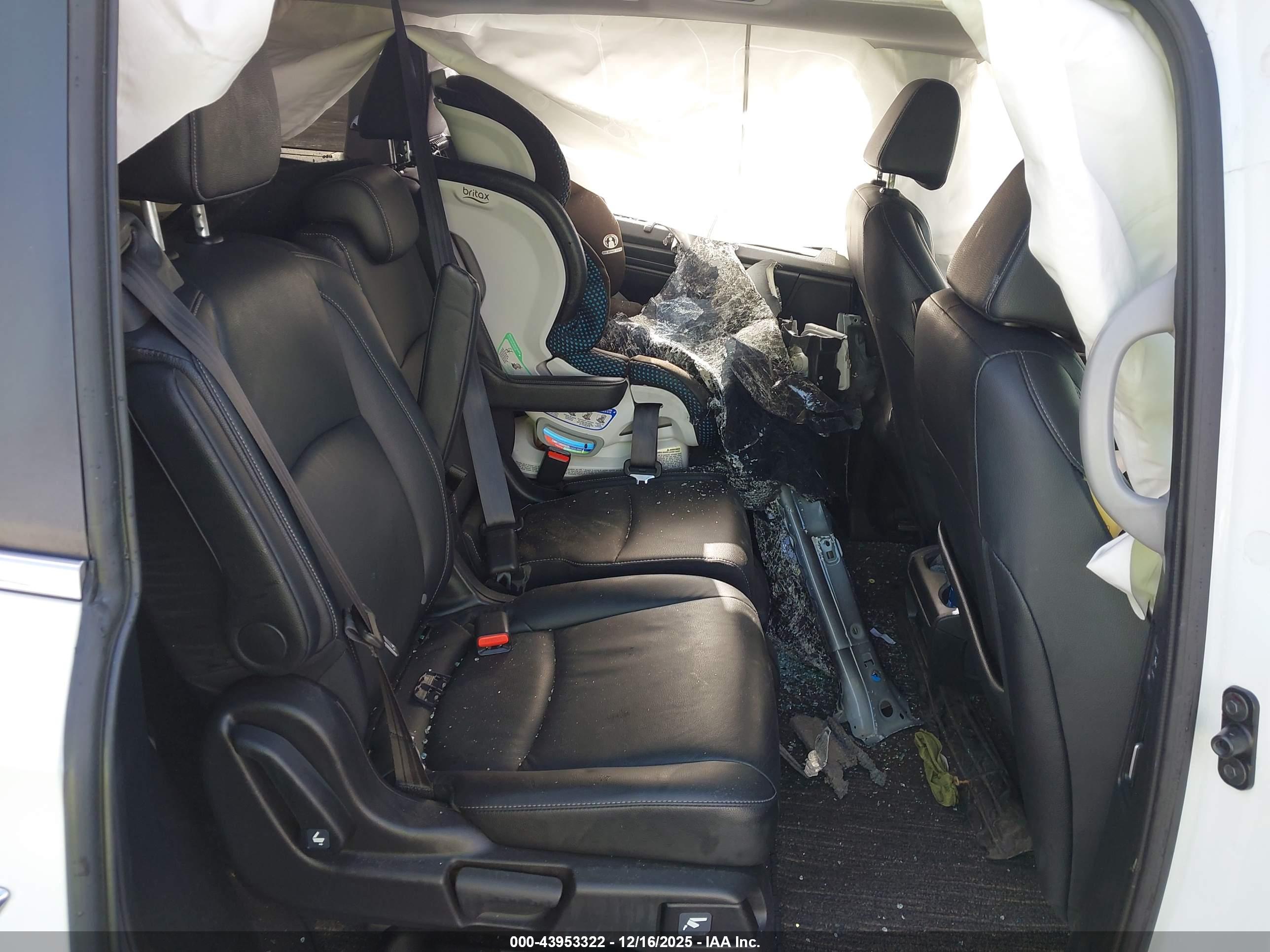 HONDA ODYSSEY image 8