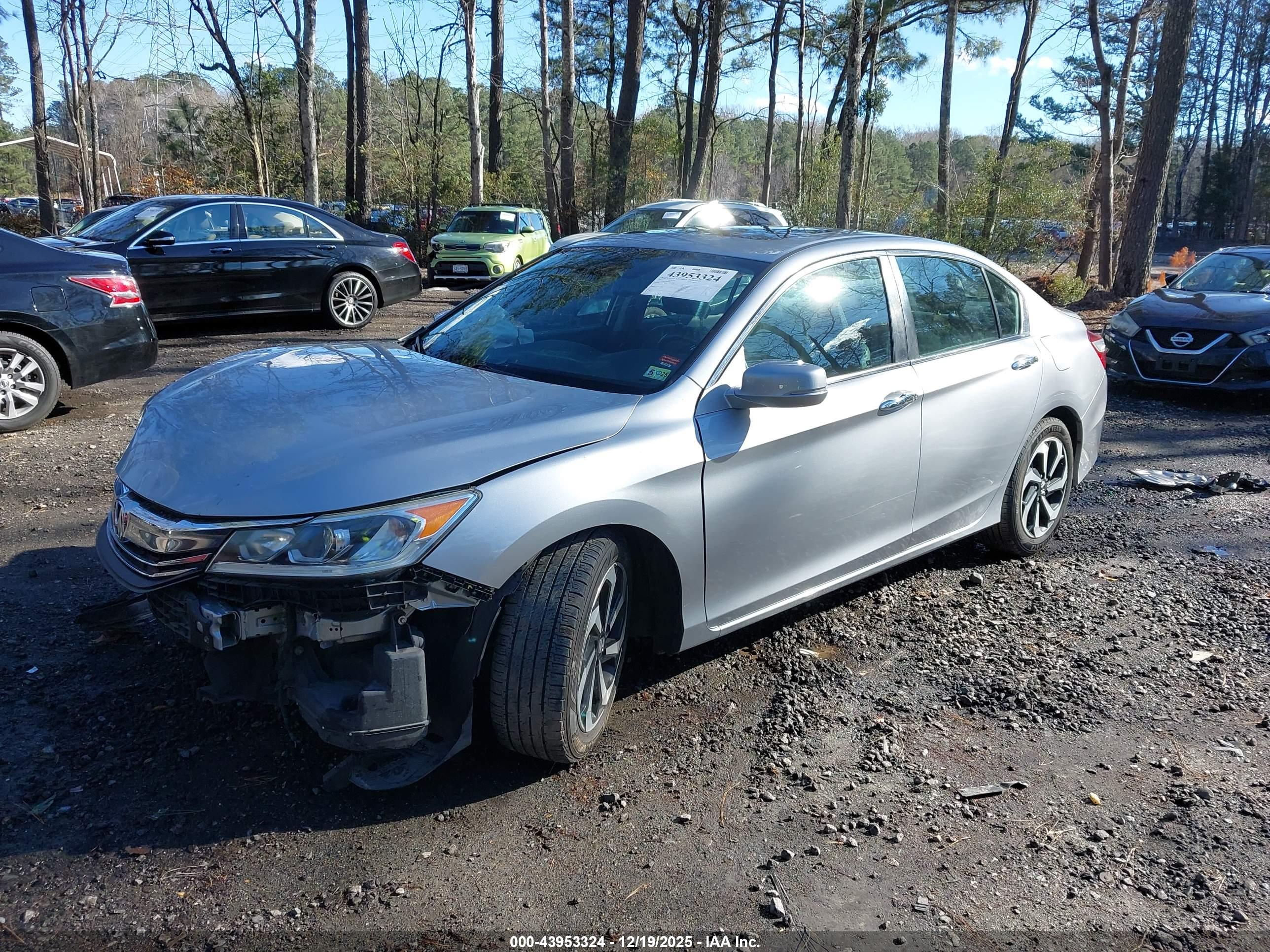 HONDA ACCORD image 2