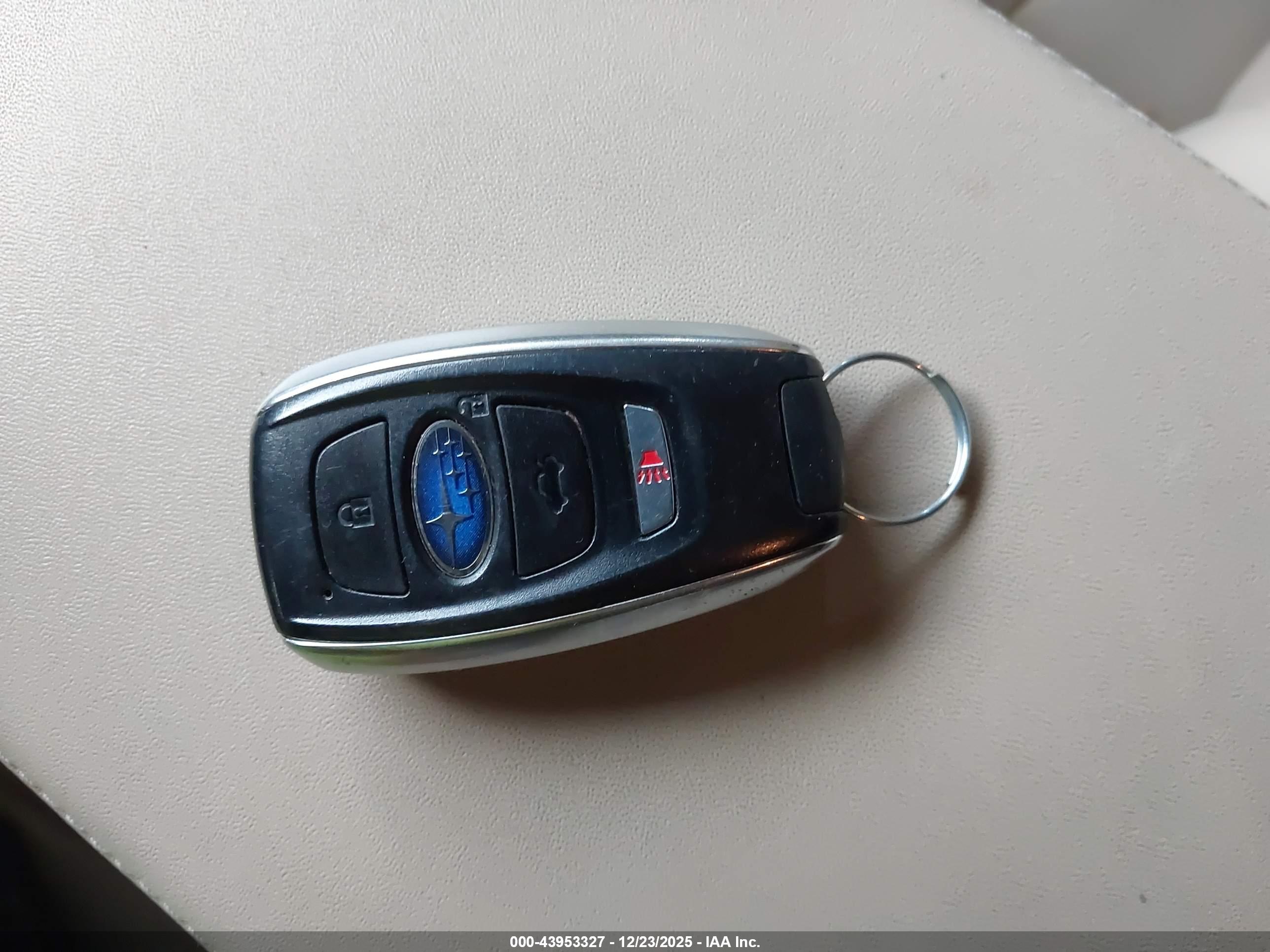 SUBARU OUTBACK image 11