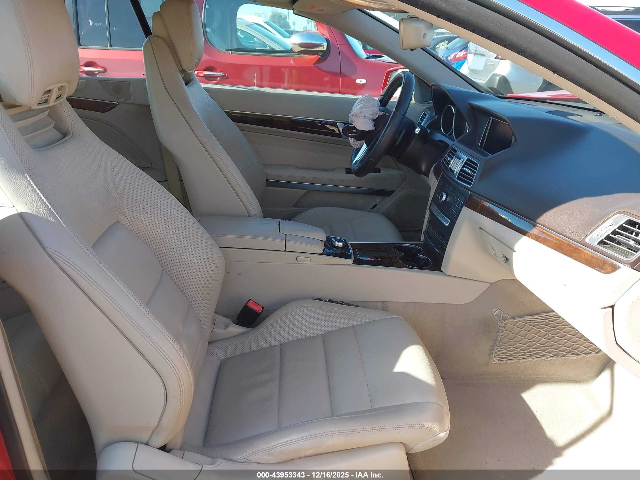 MERCEDES-BENZ E image 5