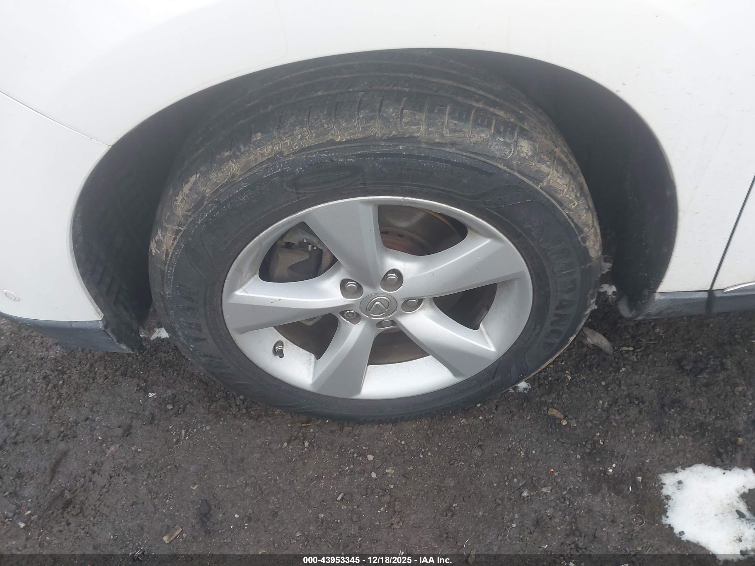 LEXUS RX image 6