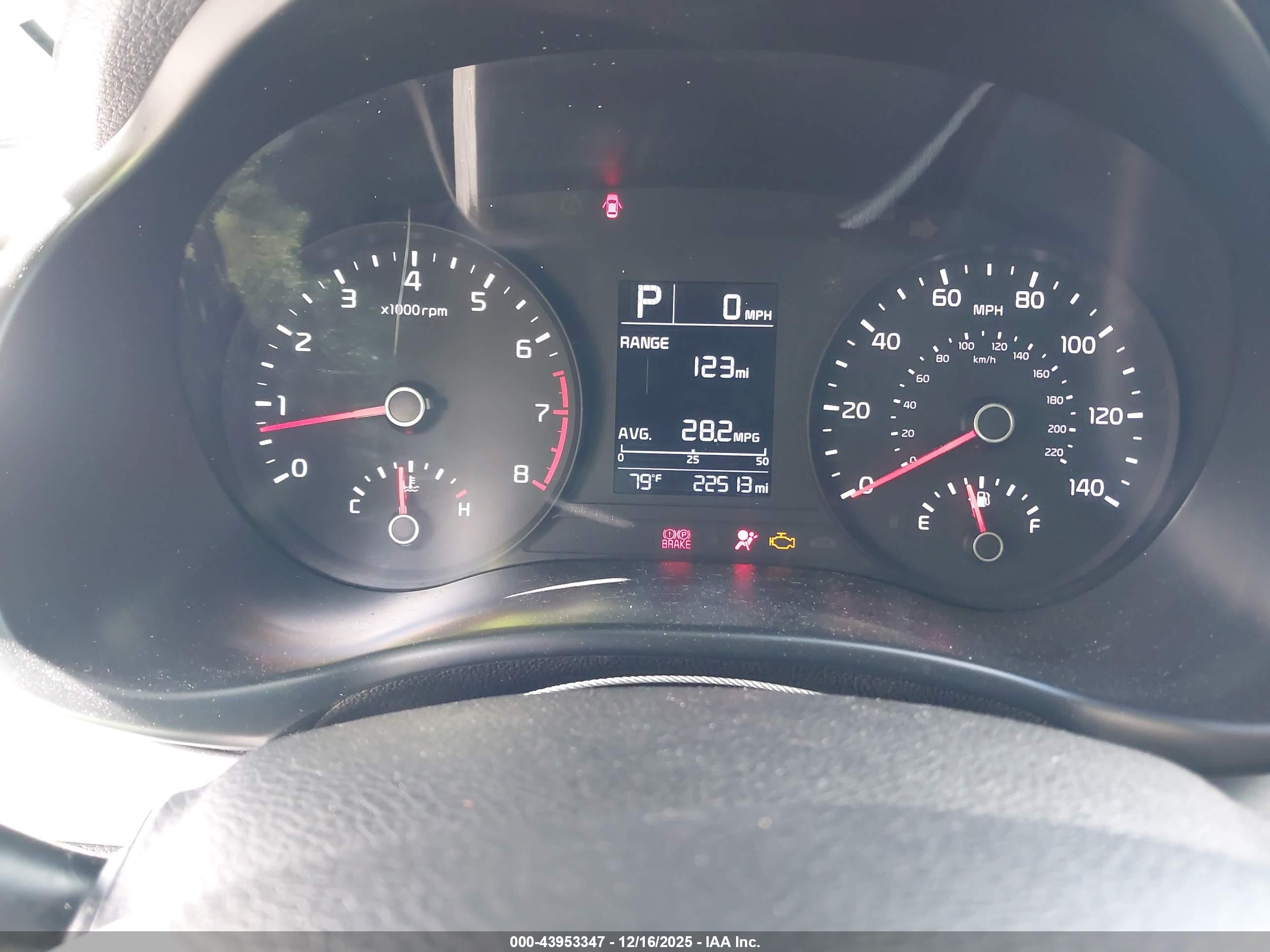 KIA RIO image 7