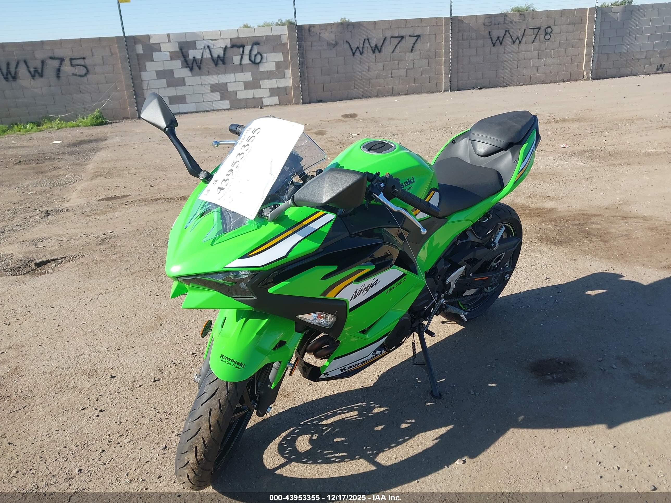 KAWASAKI EX500 image 2