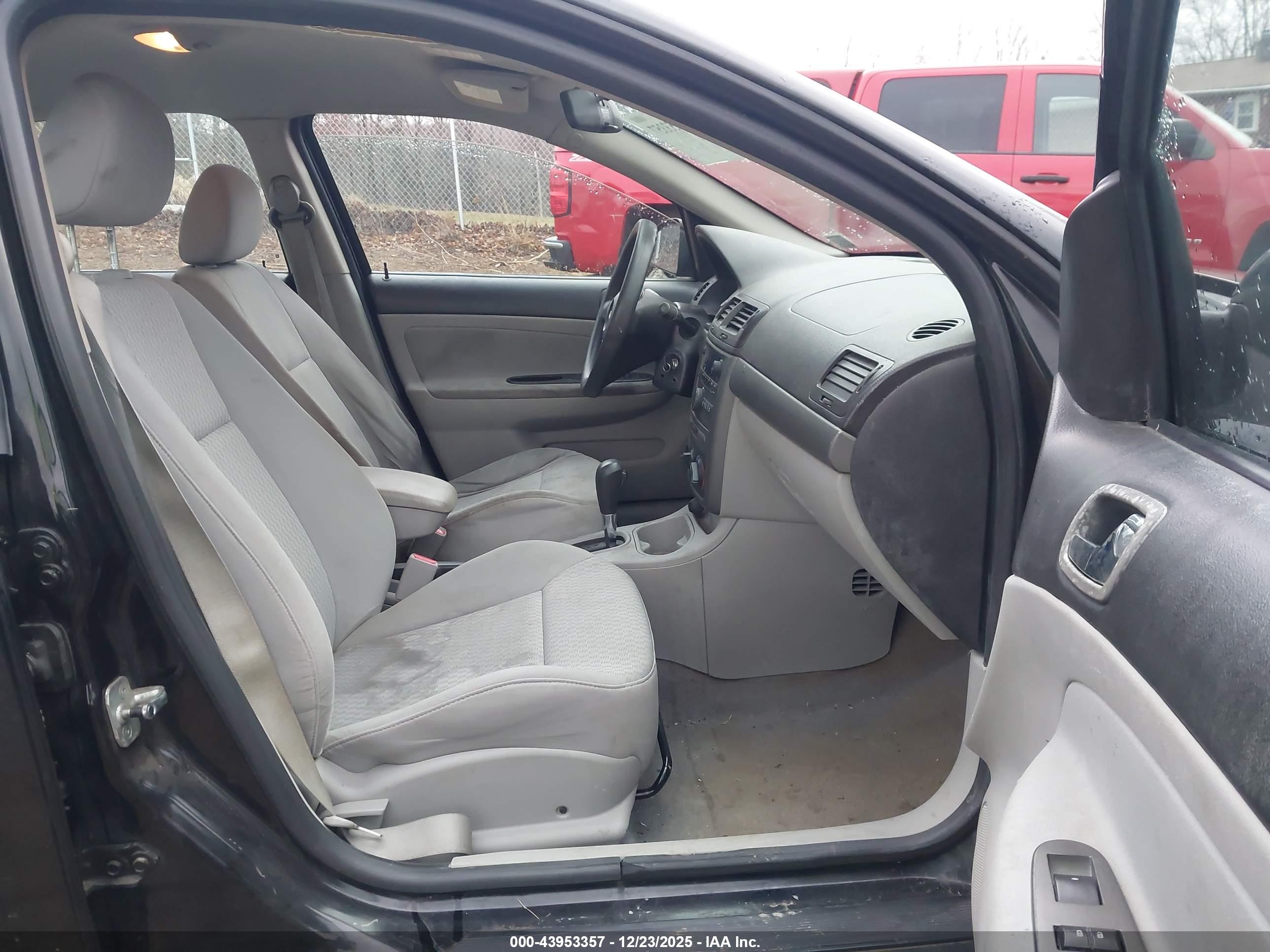 CHEVROLET COBALT image 5
