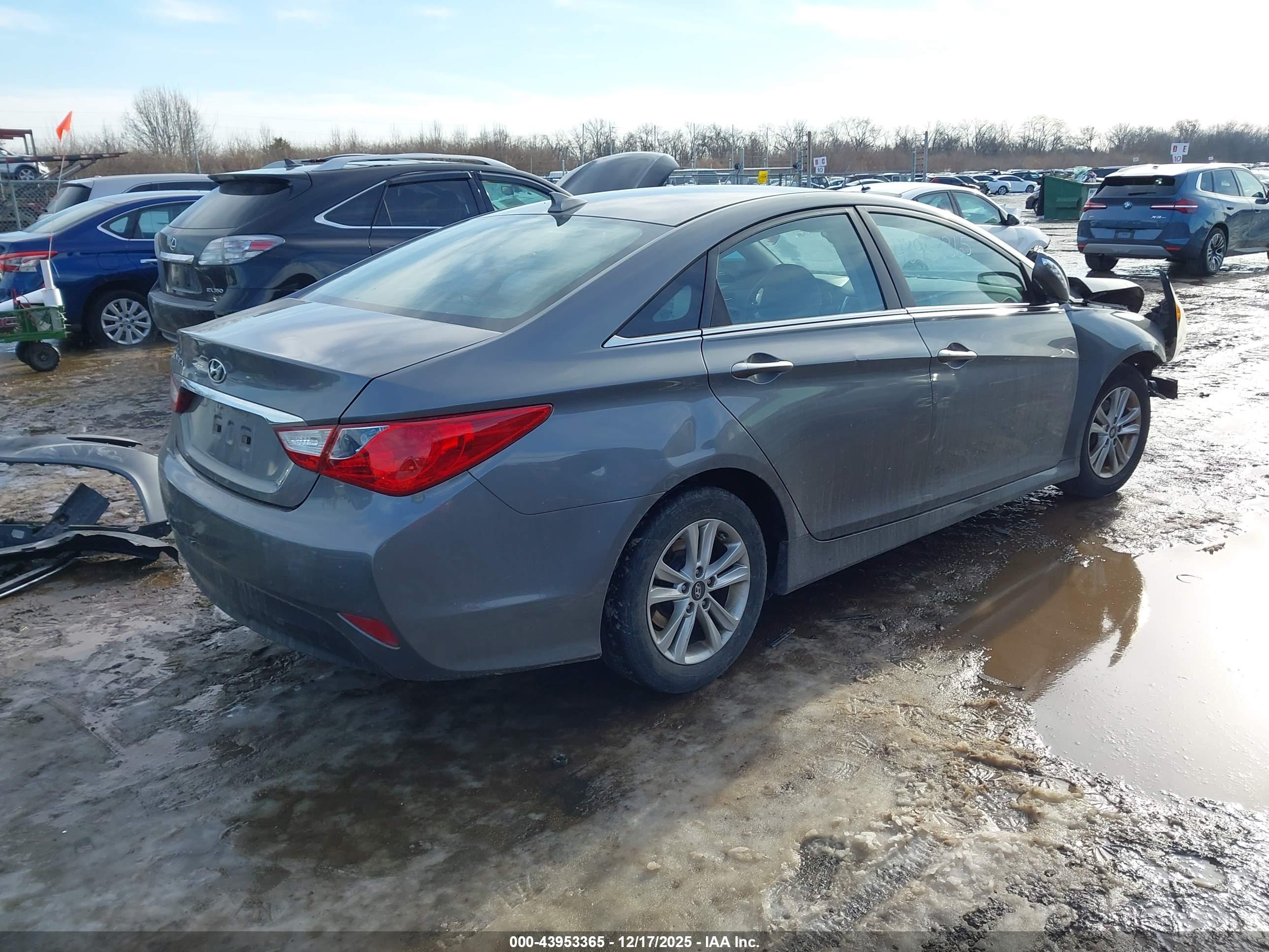 HYUNDAI SONATA image 4