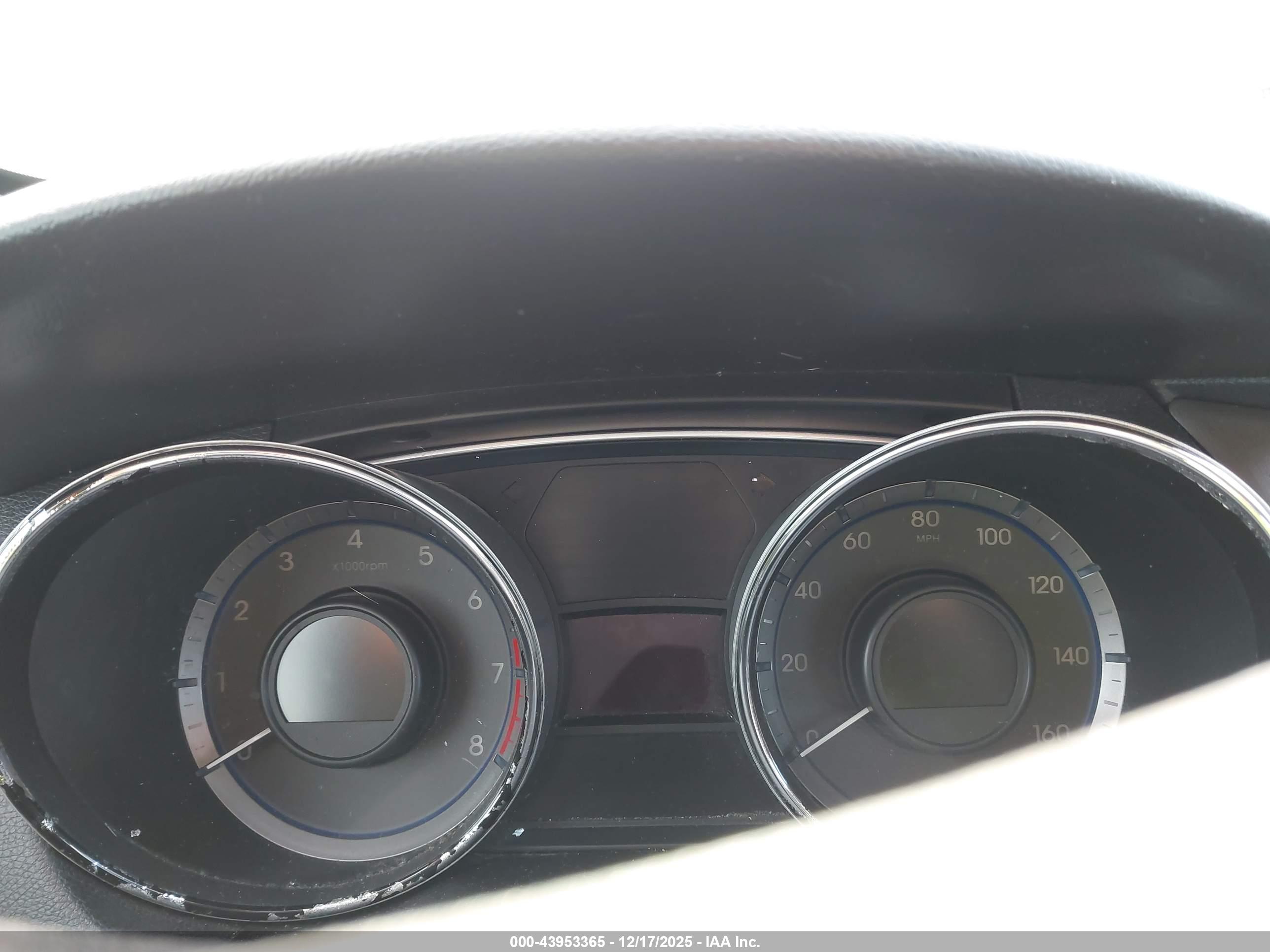 HYUNDAI SONATA image 7