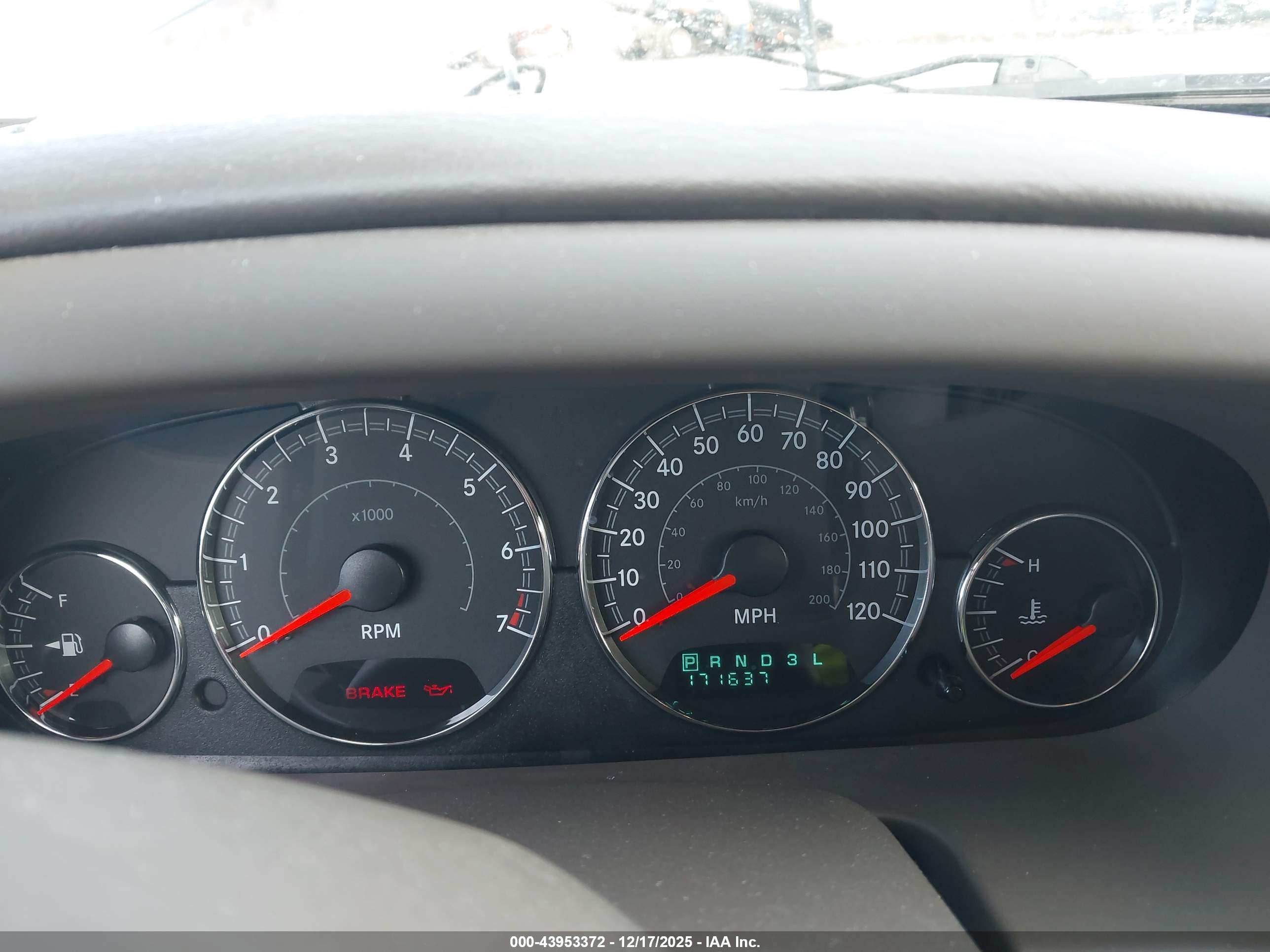 CHRYSLER SEBRING image 7