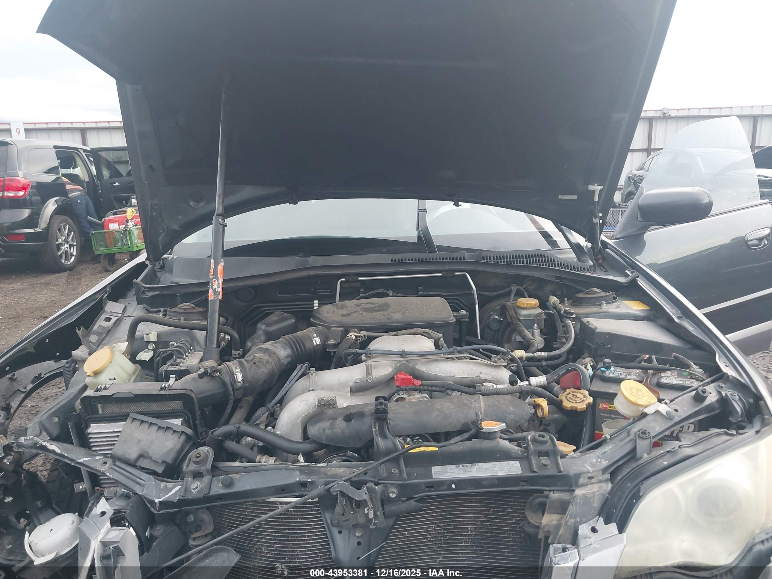 SUBARU OUTBACK image 10