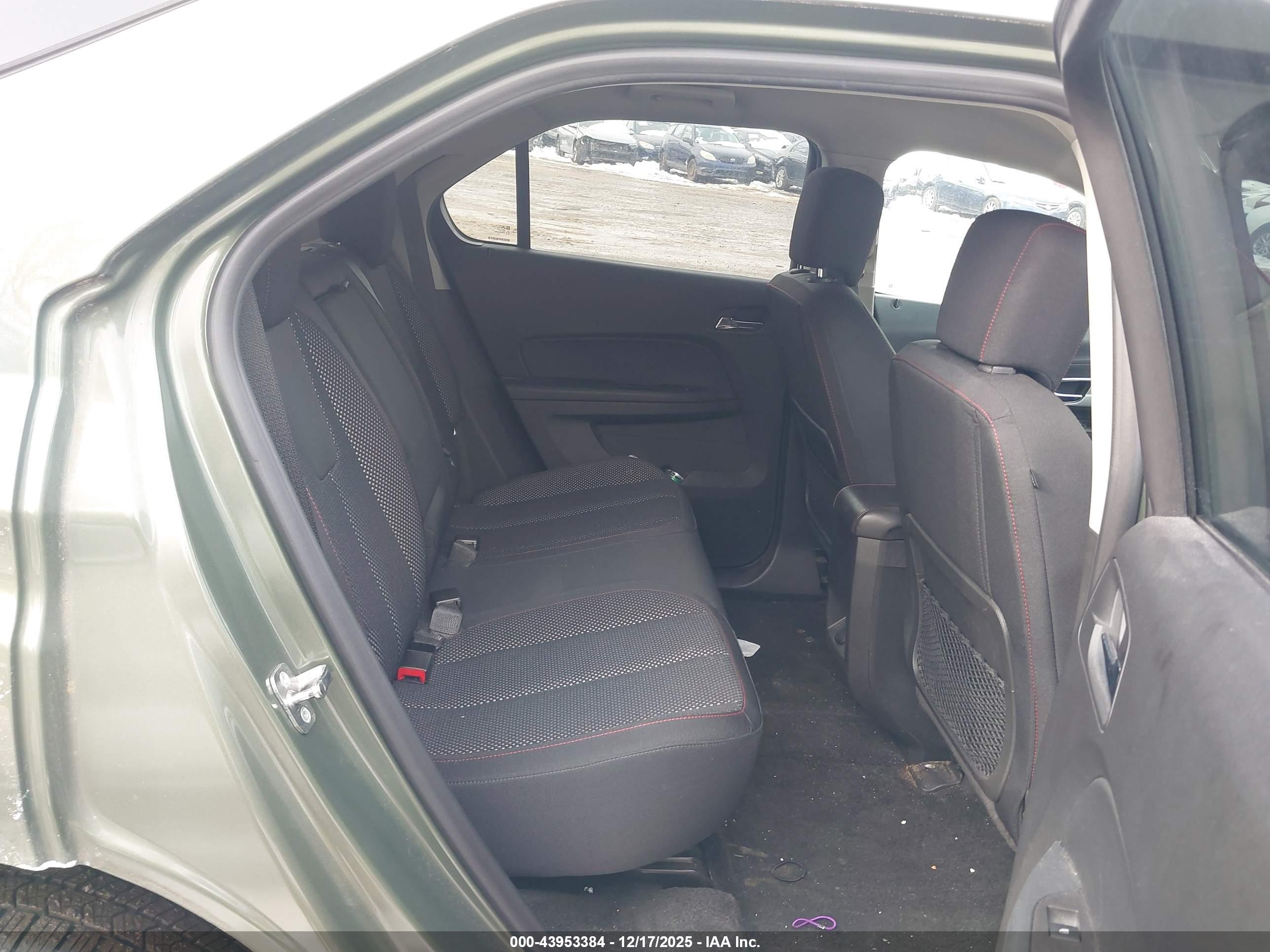 CHEVROLET EQUINOX image 8