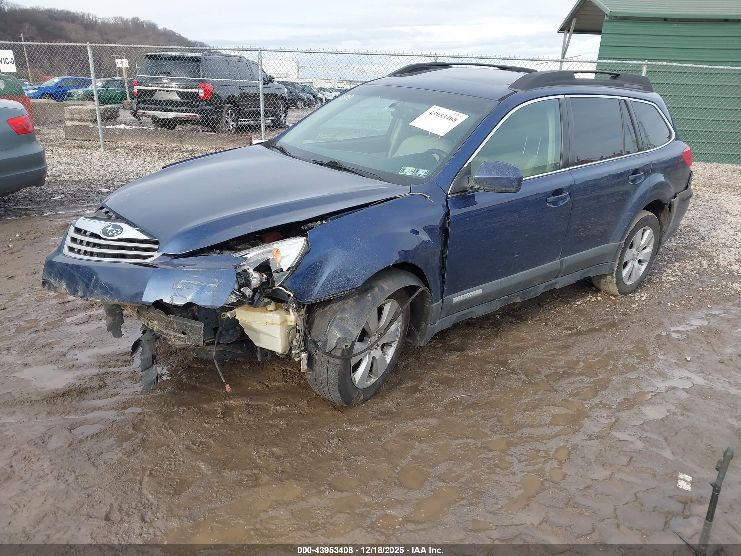 SUBARU OUTBACK image 2