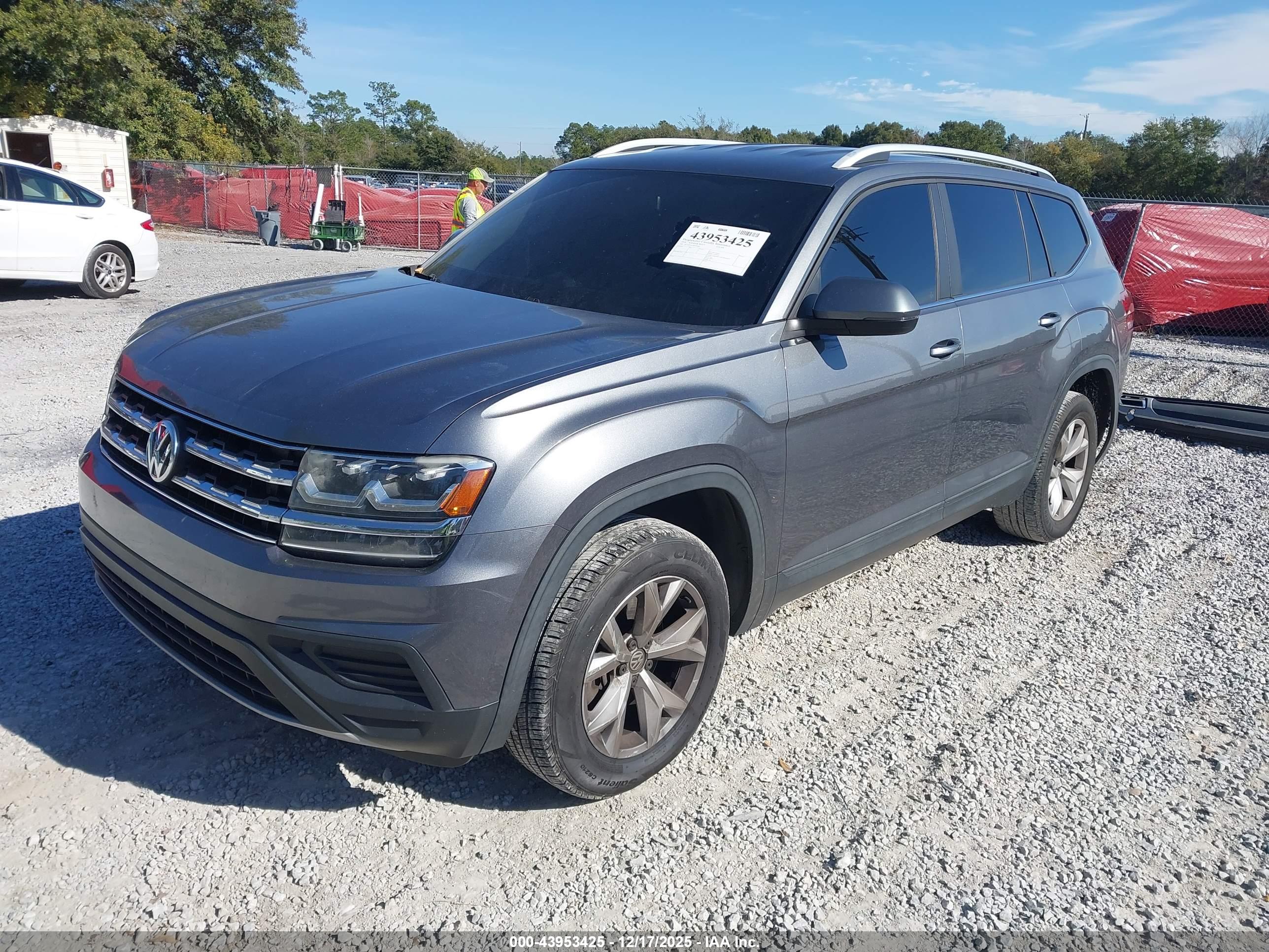 VOLKSWAGEN ATLAS image 2