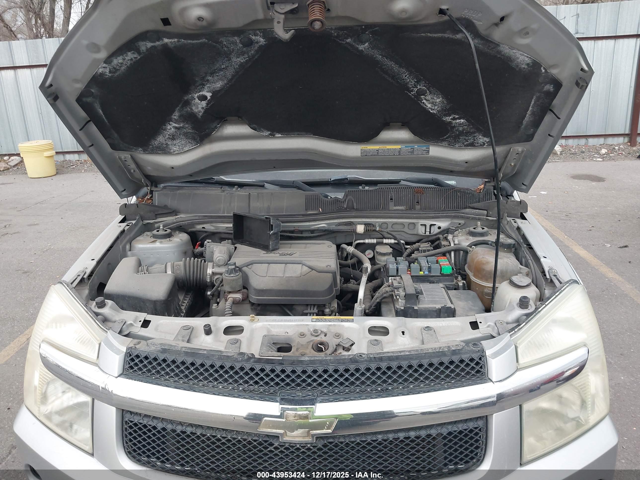 CHEVROLET EQUINOX image 10