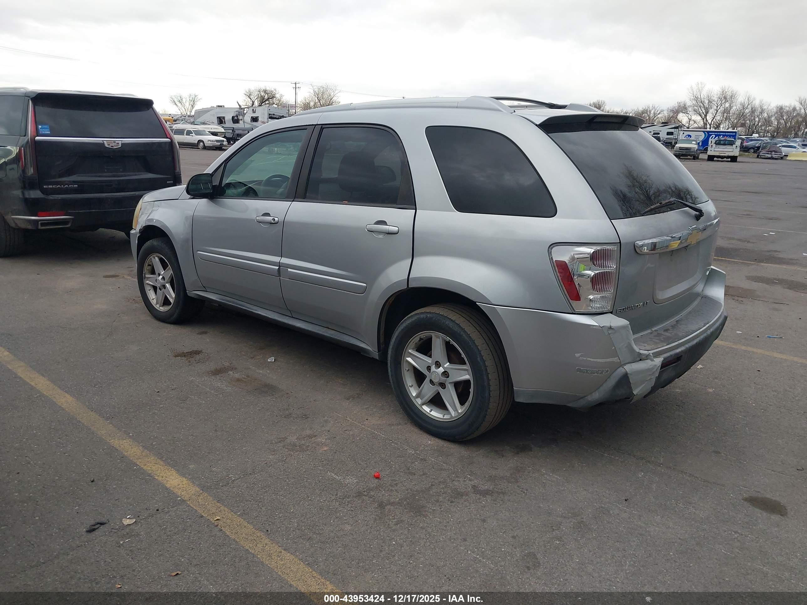 CHEVROLET EQUINOX image 3